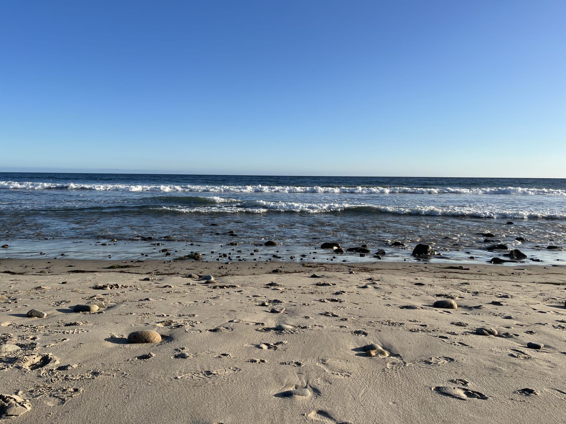 Daddy Diary] Exploring the Beauty of Zuma Beach in Malibu