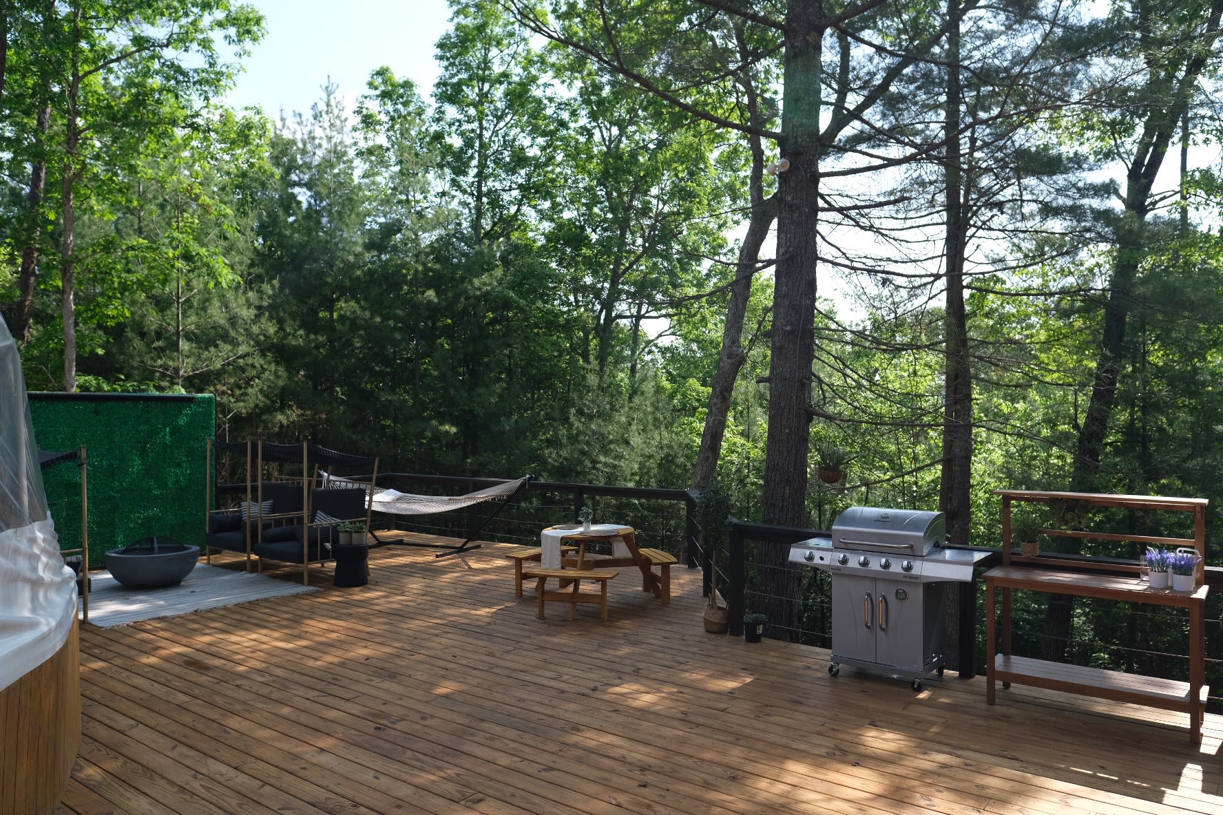 Glamping Geodesic Dome with Large Movie Theater Deck Hottub in Wooded  Mountains, Mineral Bluff, GA, Production