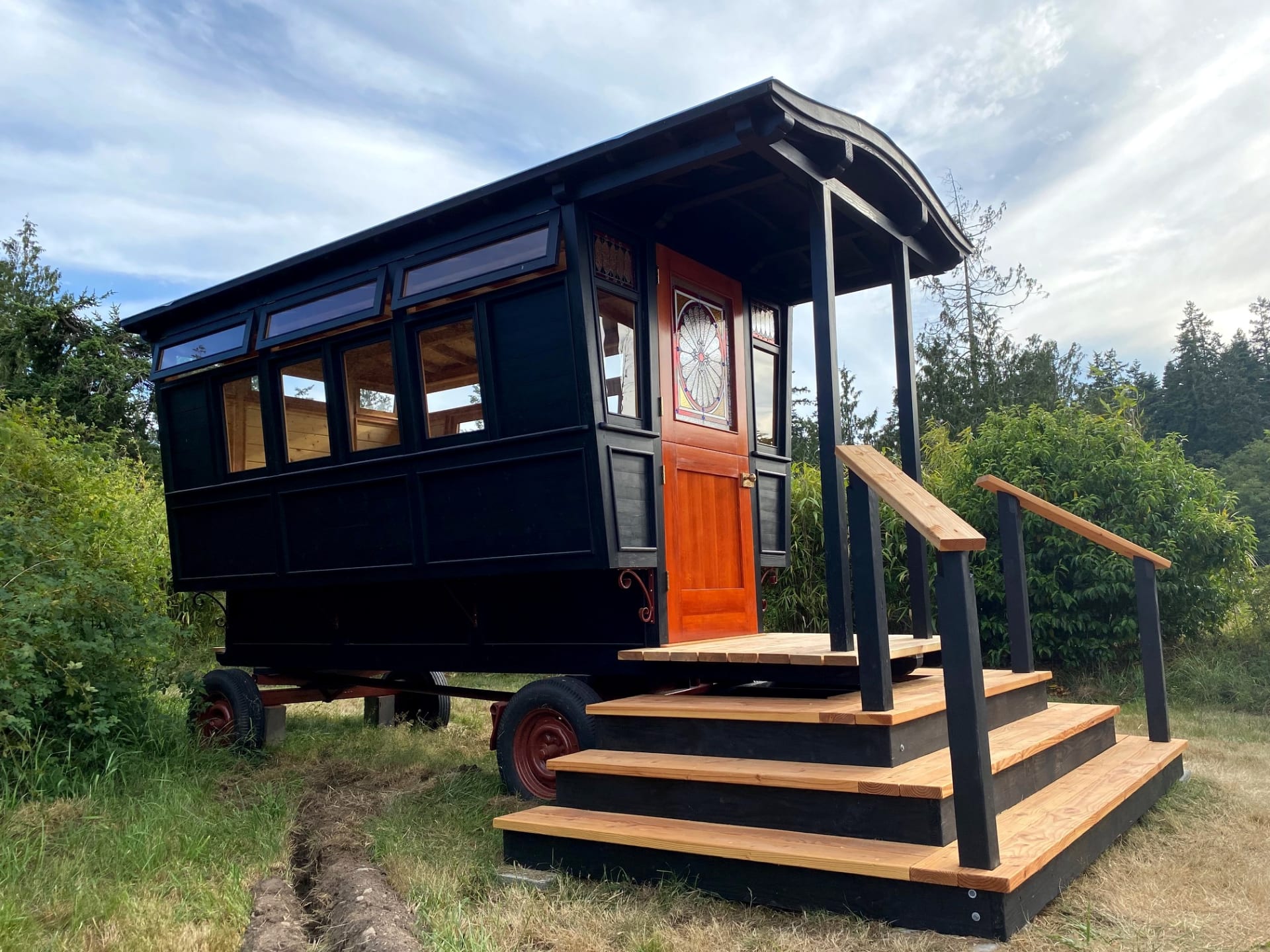 The Jewelbox Travellers' Wagon - Hipcamp in Nordland, Washington