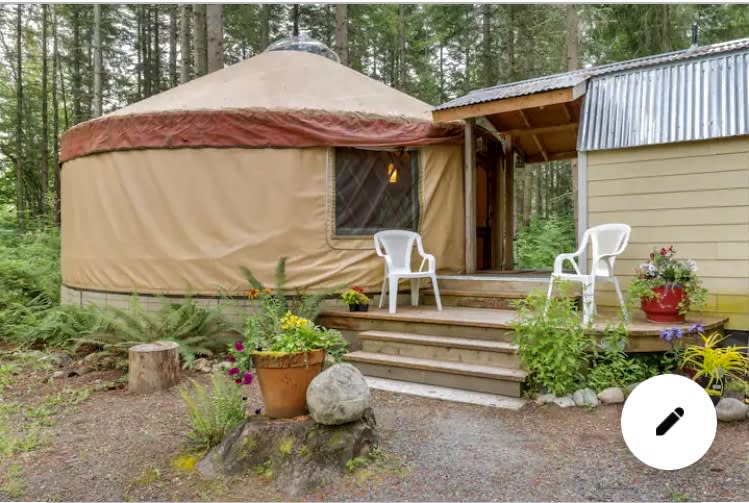 Yurts to clearance rent near me