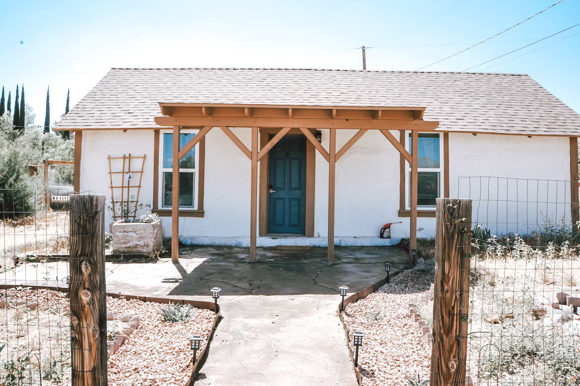 Cactus Cottage Getaway - Photo 2