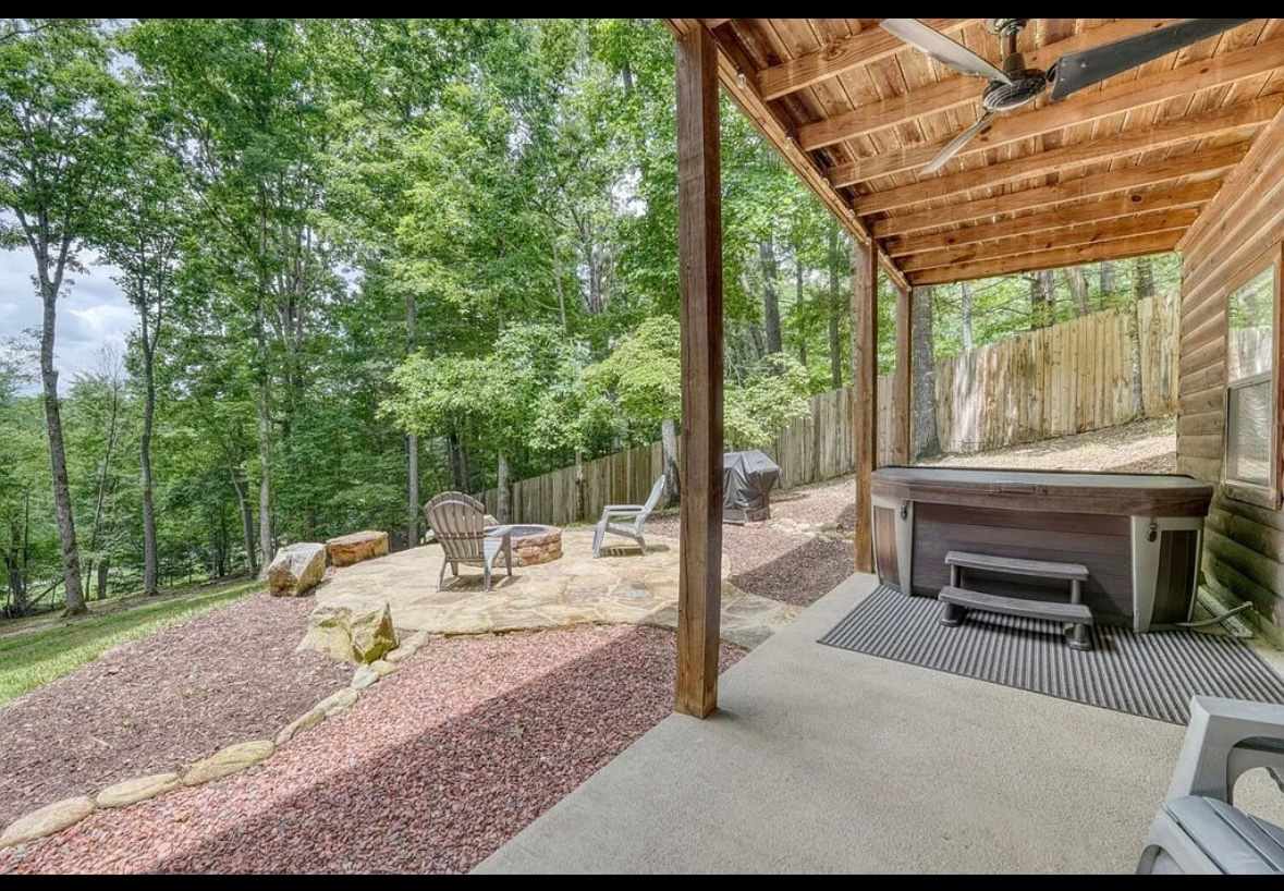 Whispering Pines Cabin - Photo 2
