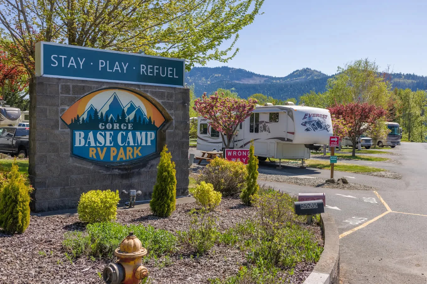 Gorge Base Camp - Photo 3
