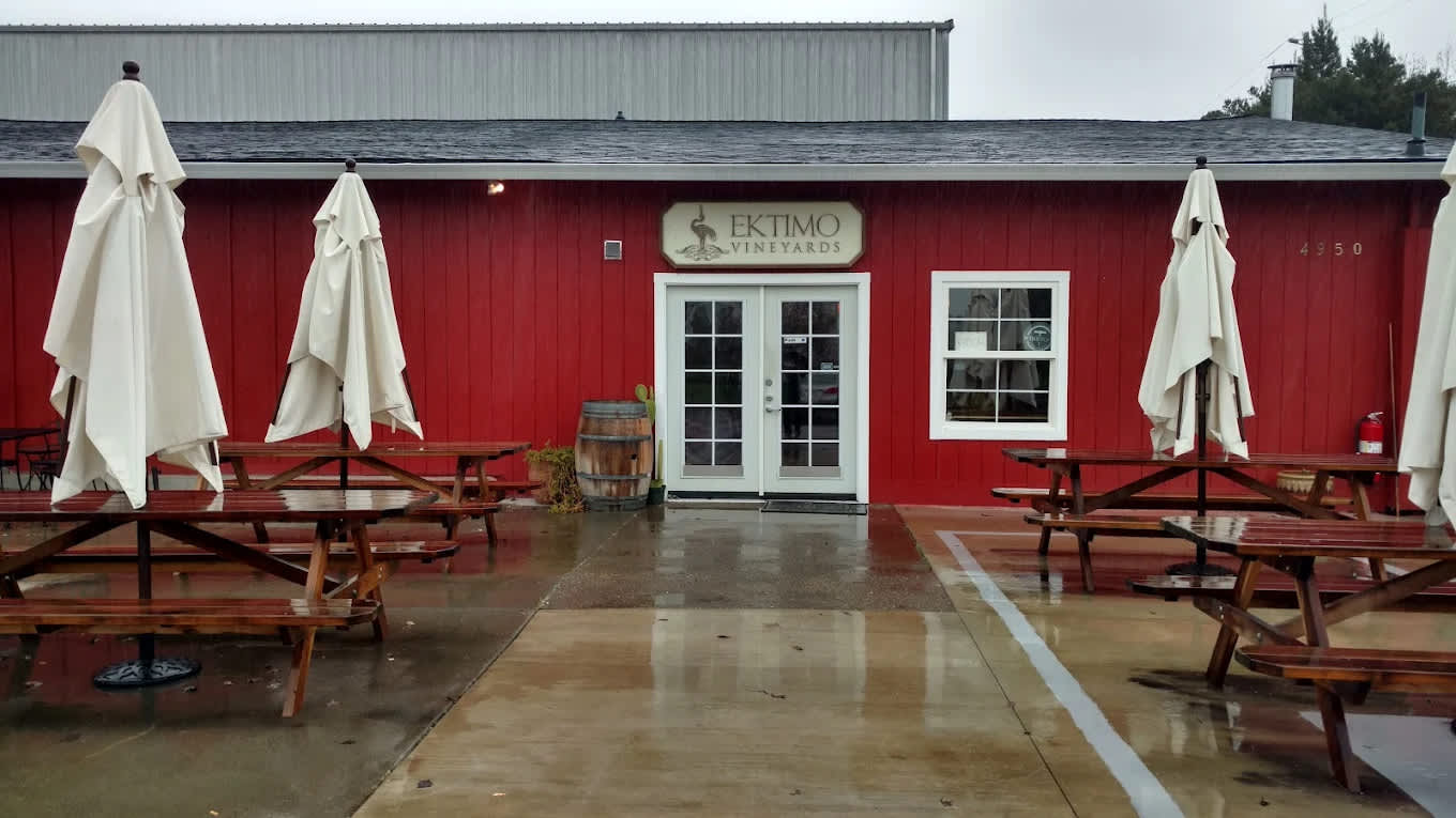 Ektimo Vineyards - Photo 2