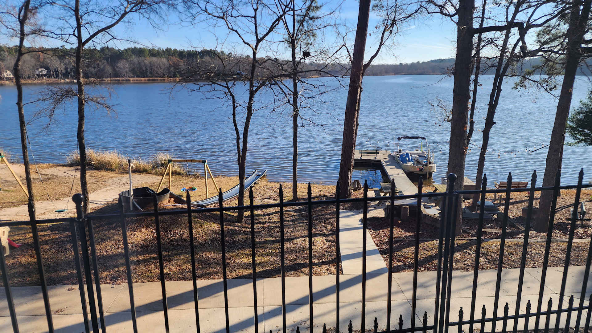 Cabins directly on the Lake