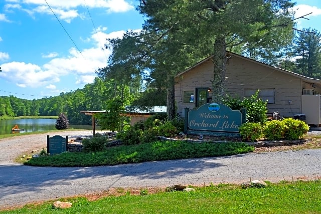 Orchard Lake Campground