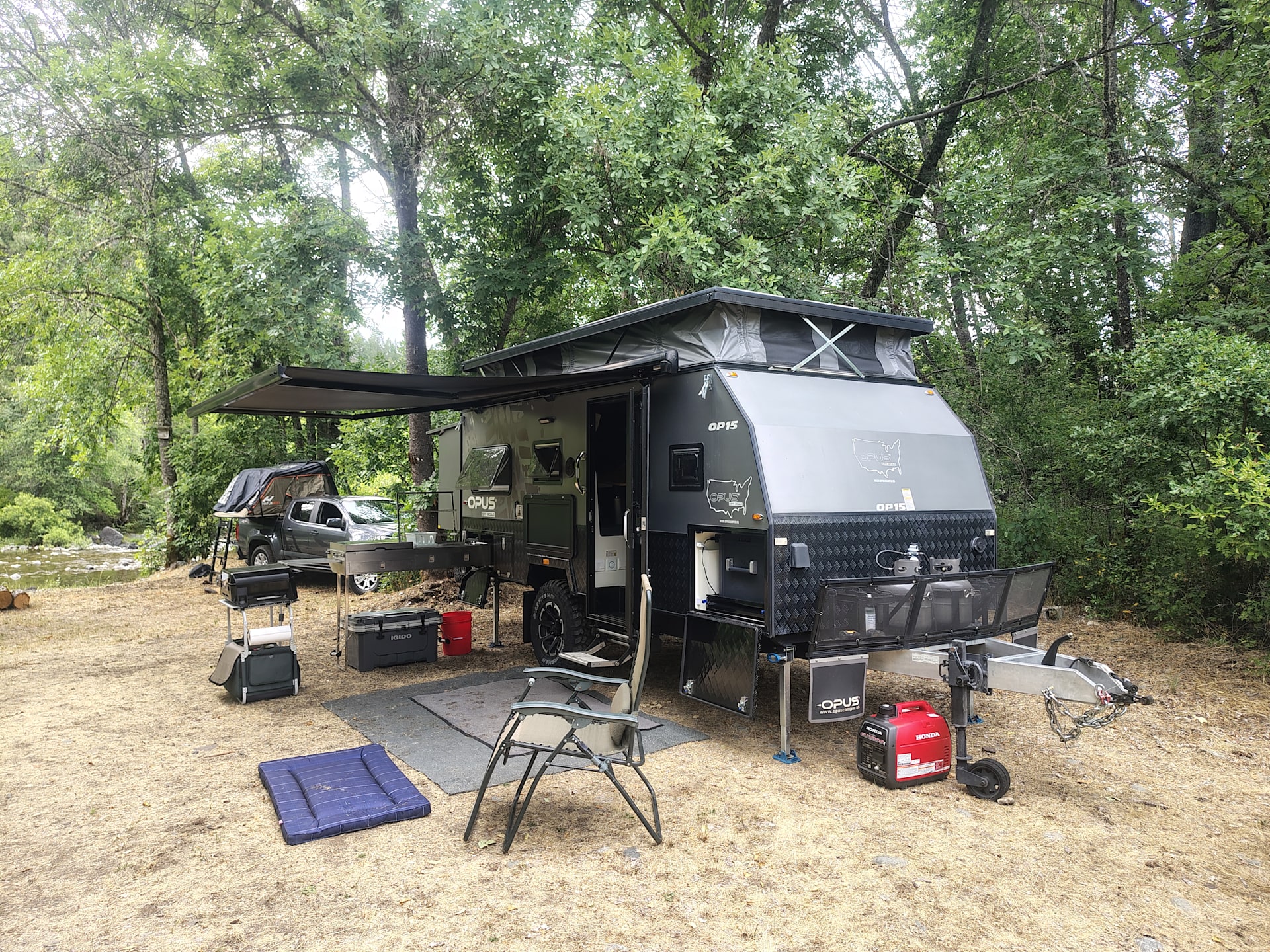 Bear's Illinois River Campsite