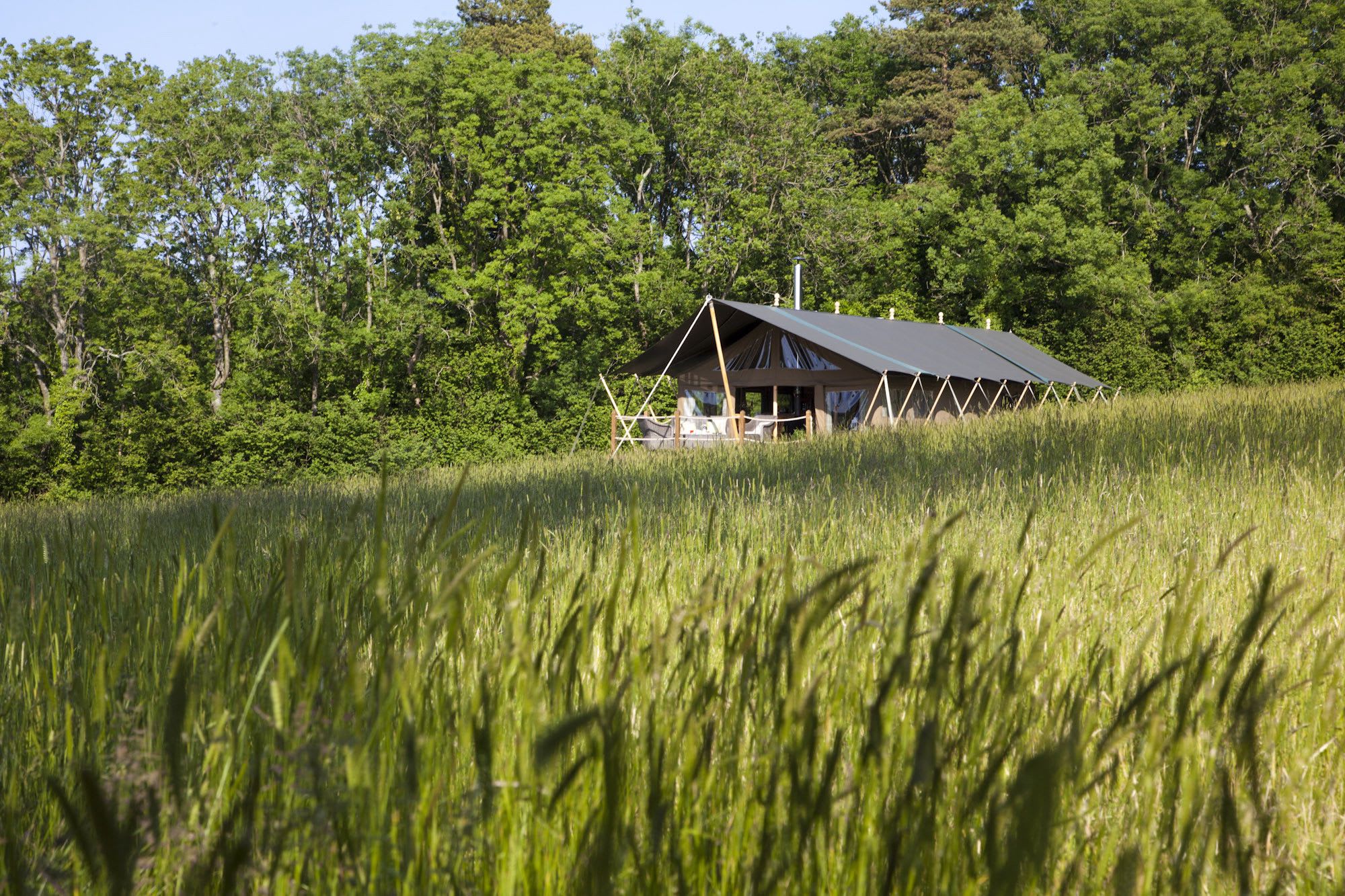 Reconnect with nature in a spacious safari tent, overlooking the hilly downlands of Hampshire’s Meon Valley.