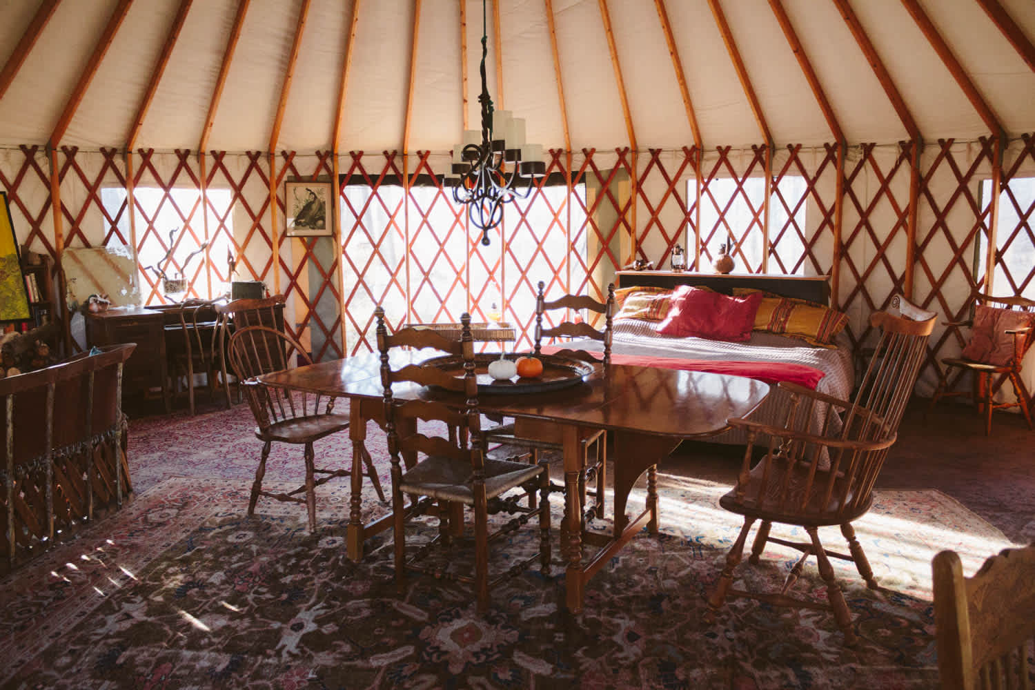 Riverwalk Yurt, luxury on river