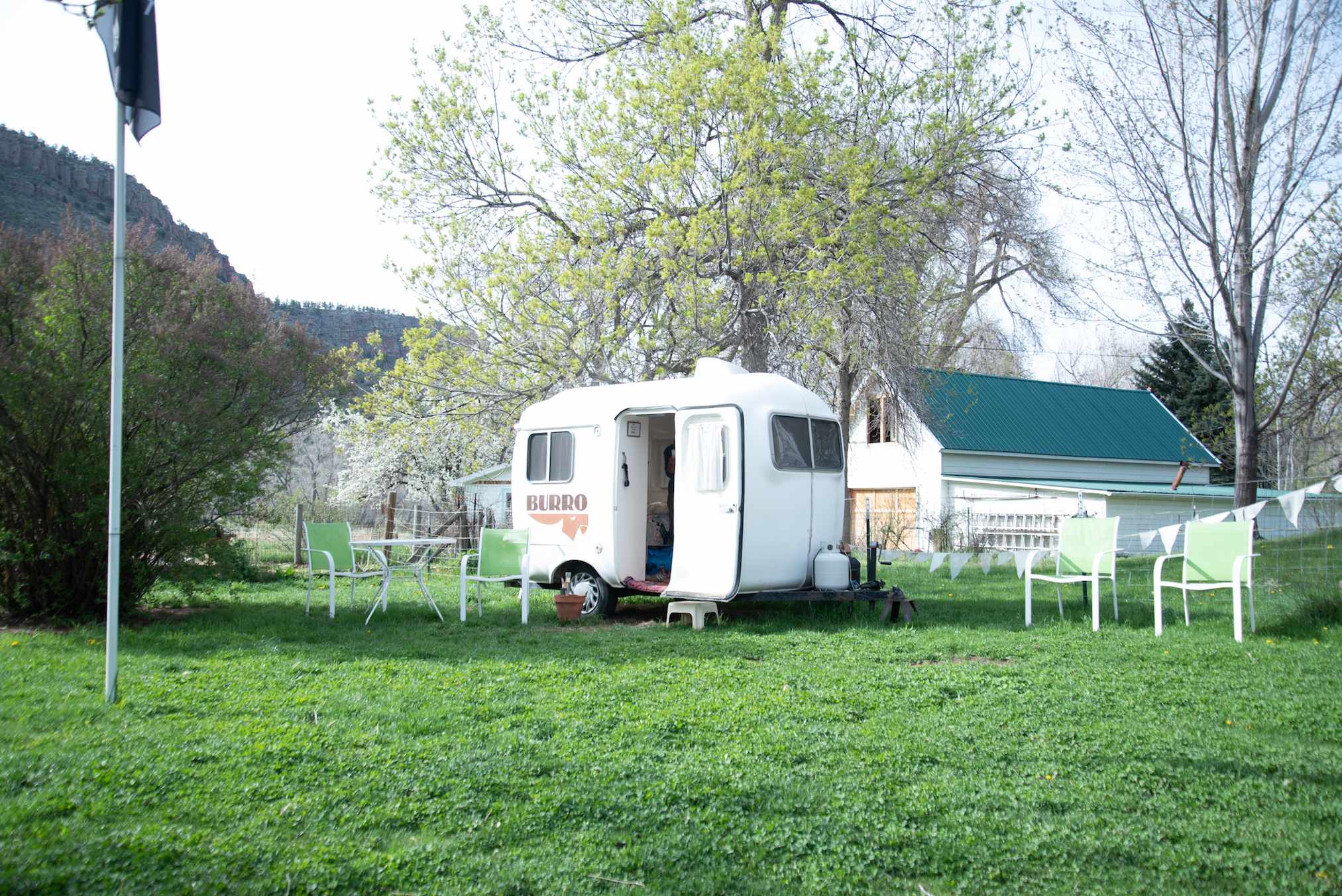 The little Burro is hooked up to water and propane. A Bathroom and shower is open for use in the lower part of the house.