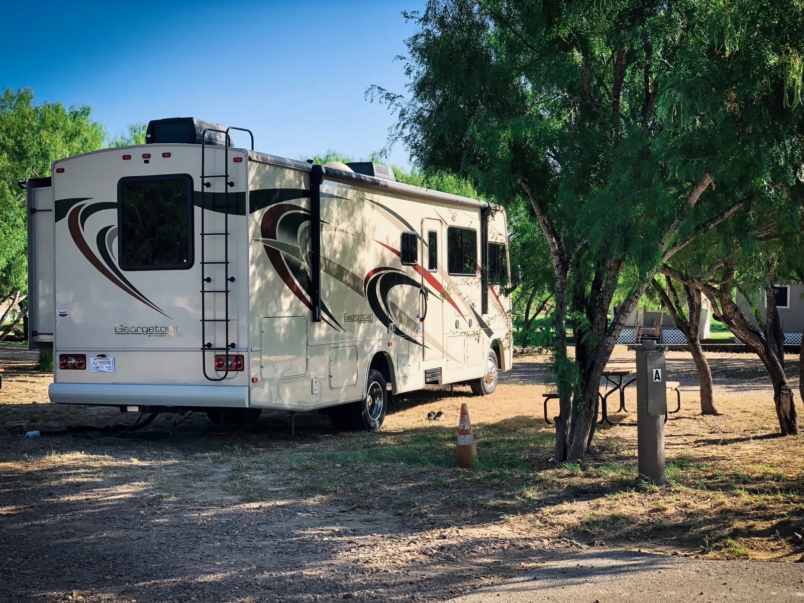 Great campsites in central Texas warm winters and breezey texas nights for camping in texas and going to attractions and day trips