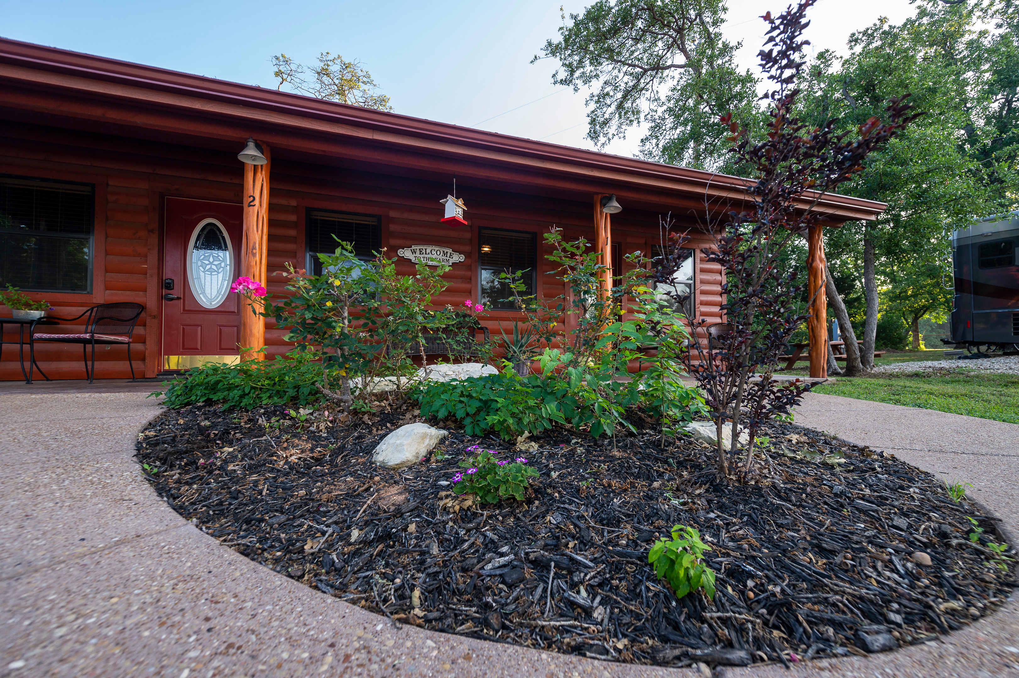 Nicole Creek Cabins and RV Park