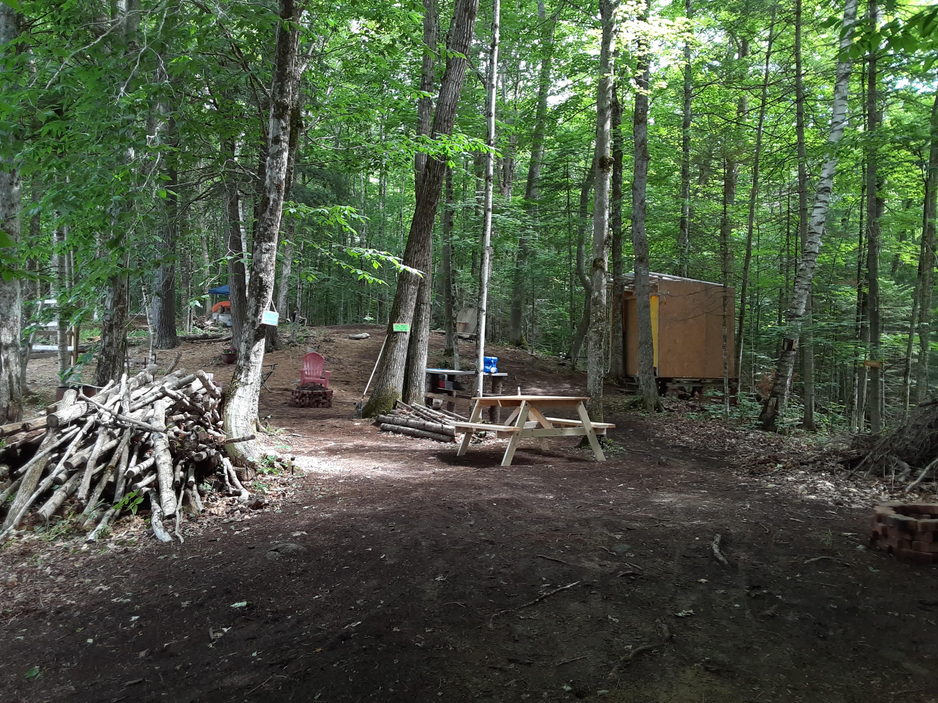 The common area as seen from the entrance near the bridge. 