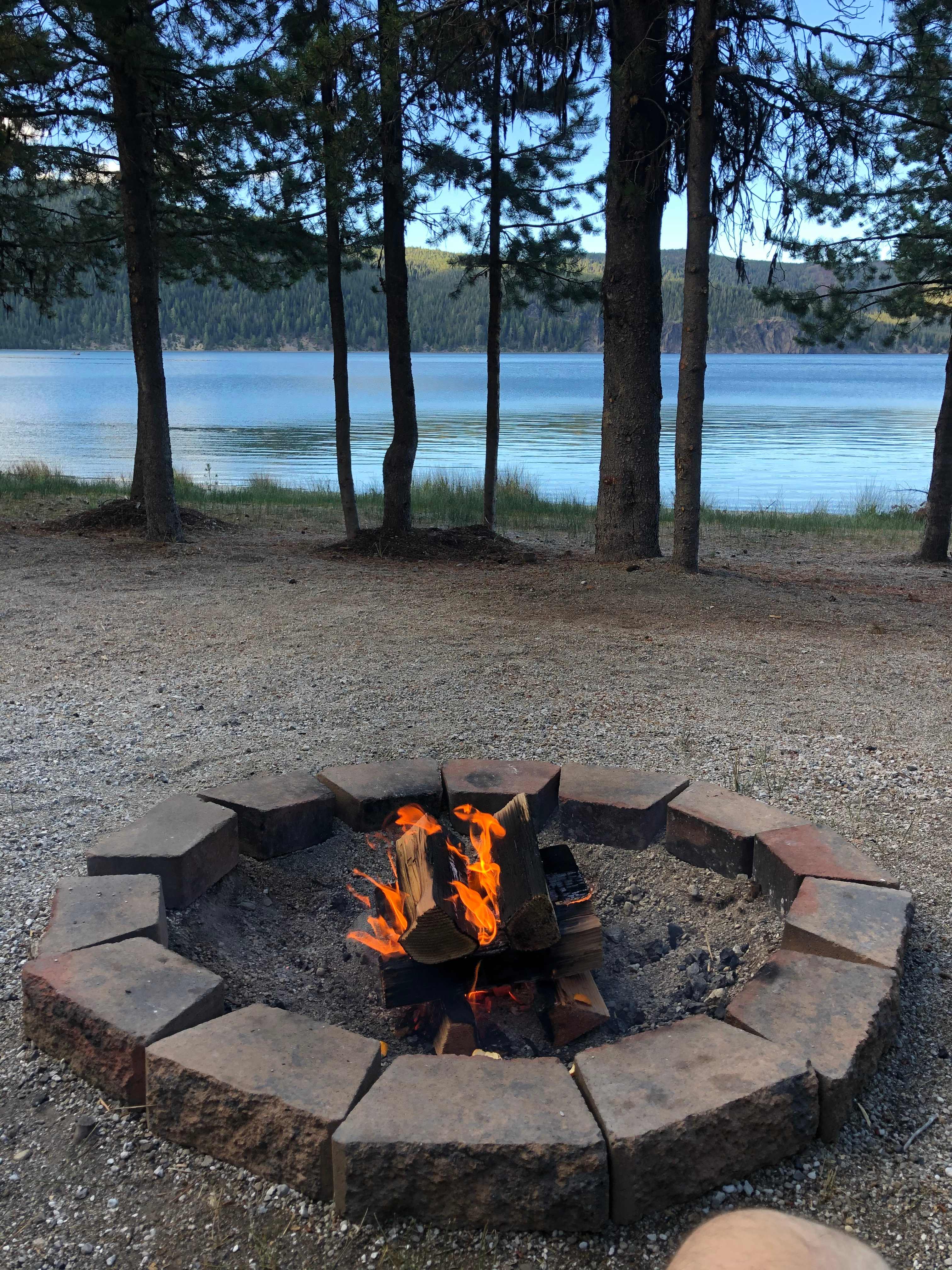 Photo from my camp site to the East Lake. 4th camp site.