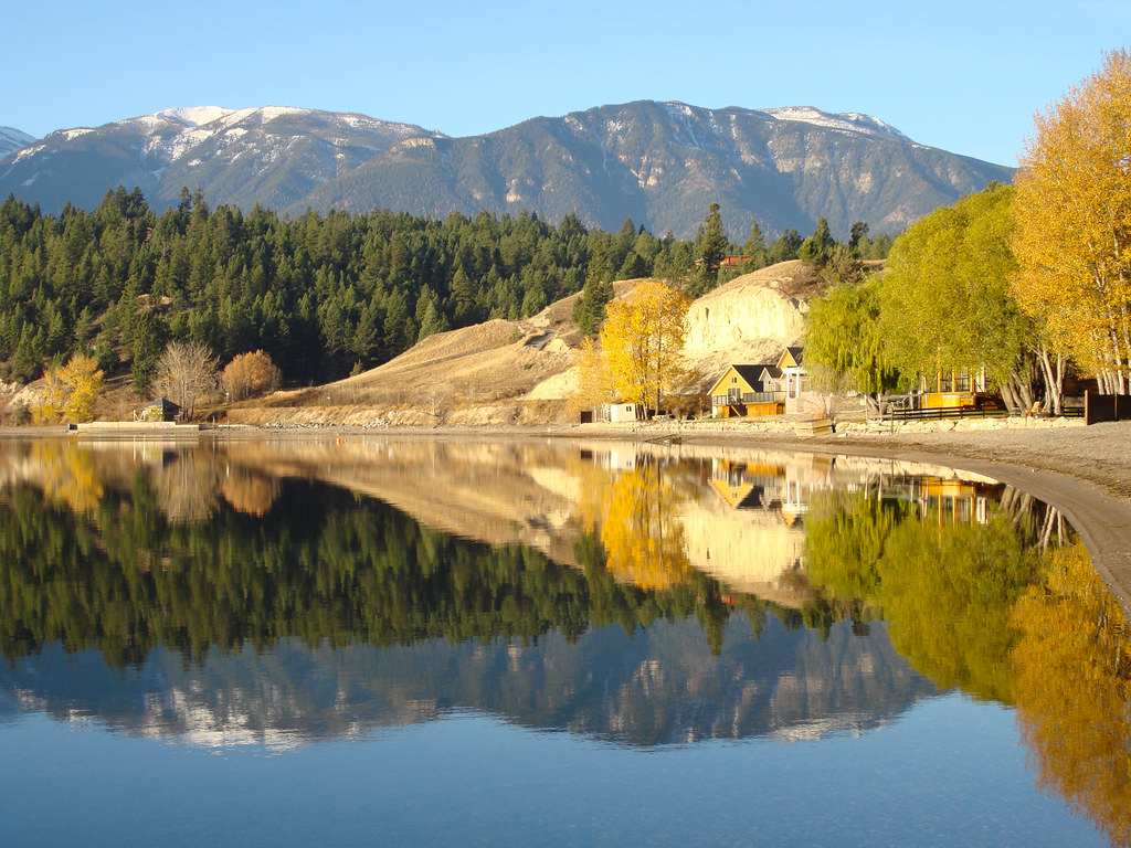 Windermere Lake Provincial Park