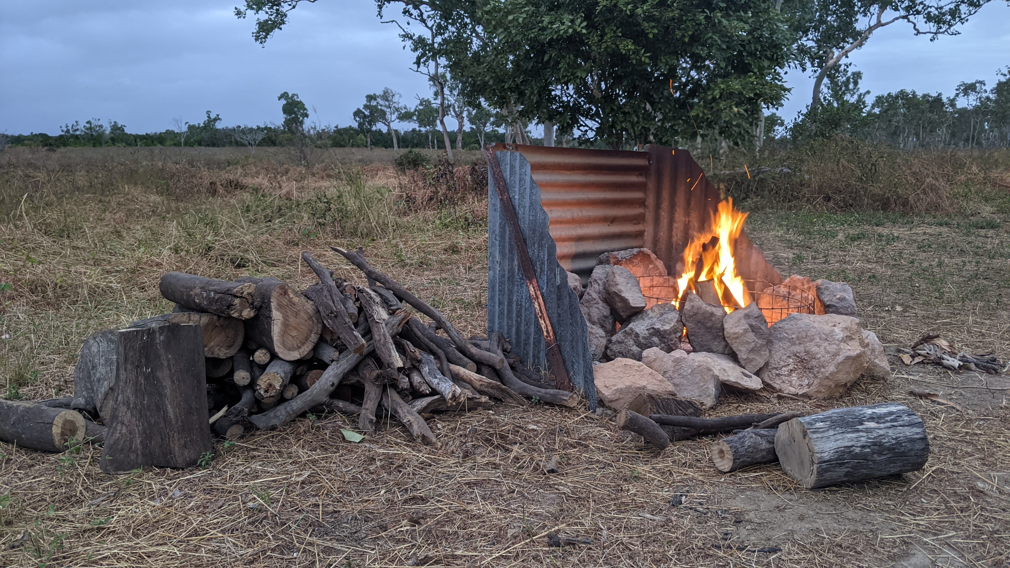 Fire pit provided and timber on payment (additional) was plenty to last us 2 nights