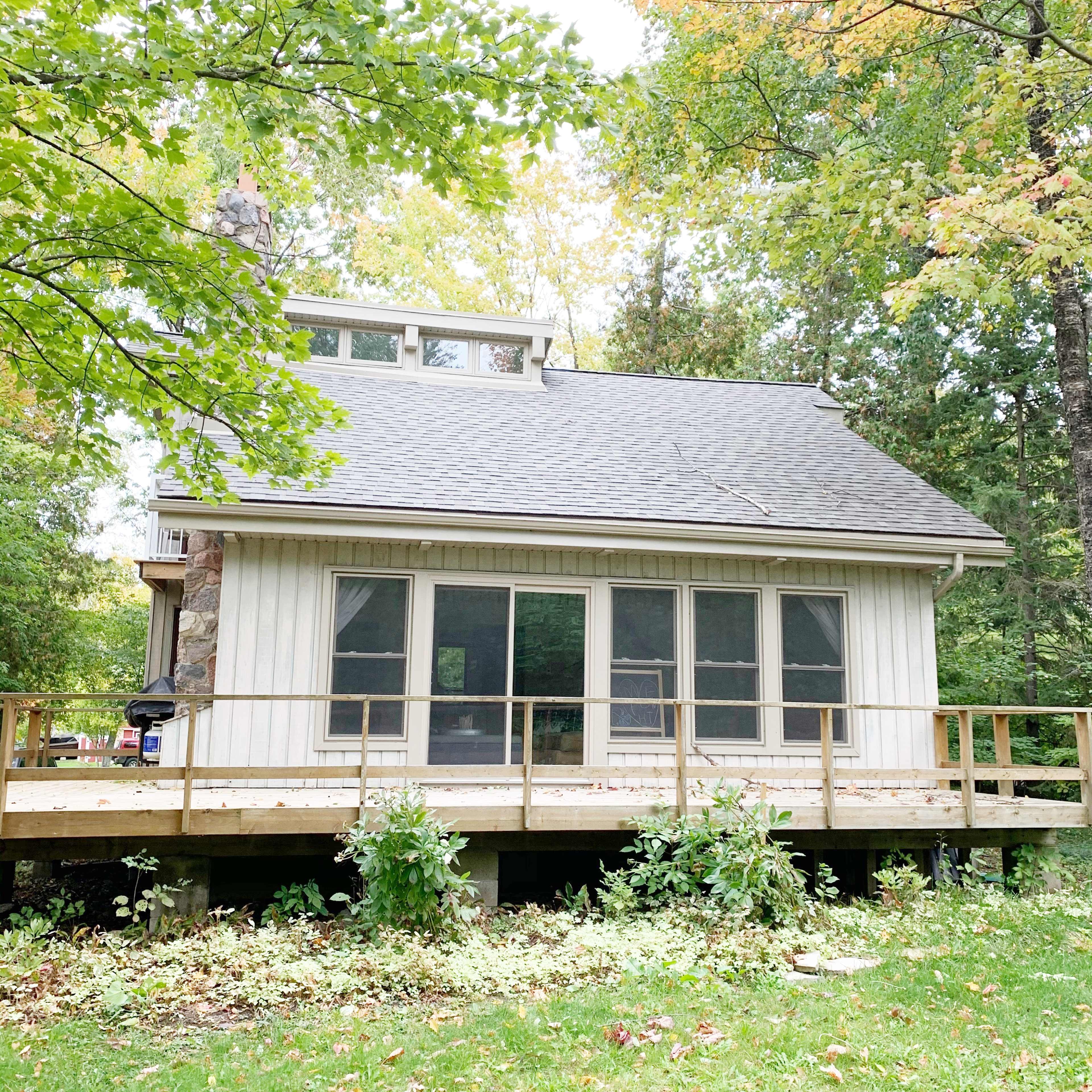 Cozy Lake Huron Cottage