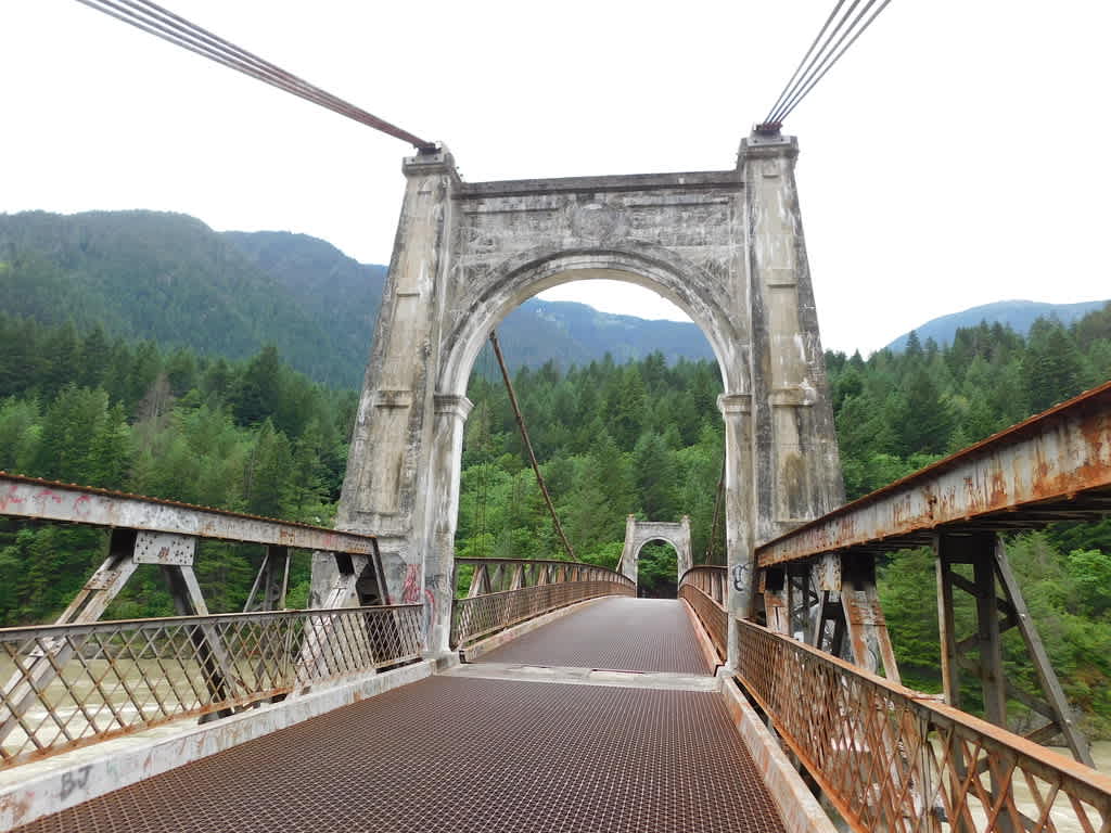 Alexandra Bridge Provincial Park