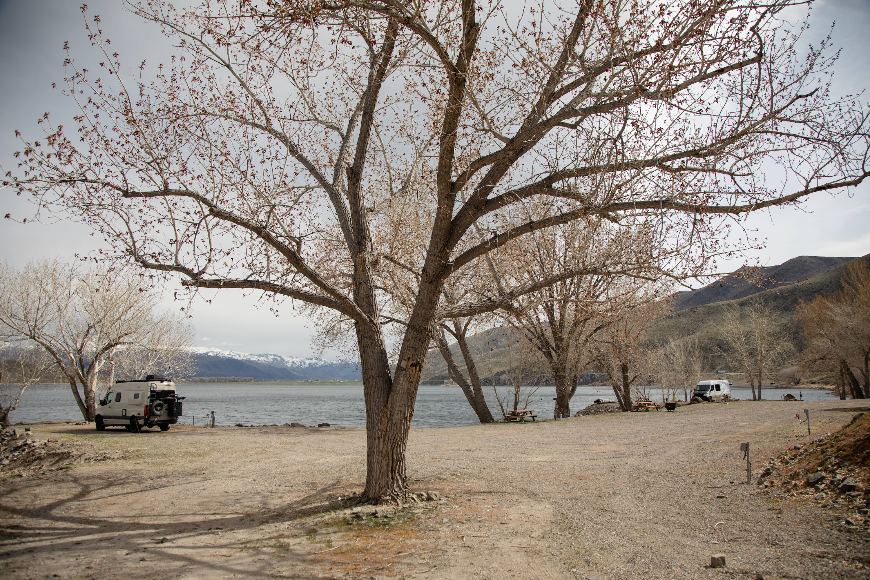 Water front on Topaz Lake