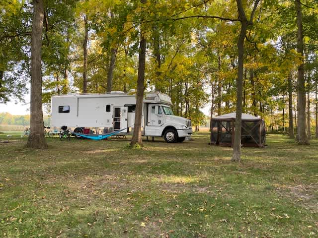 Room for Class A, B, C's and smaller.