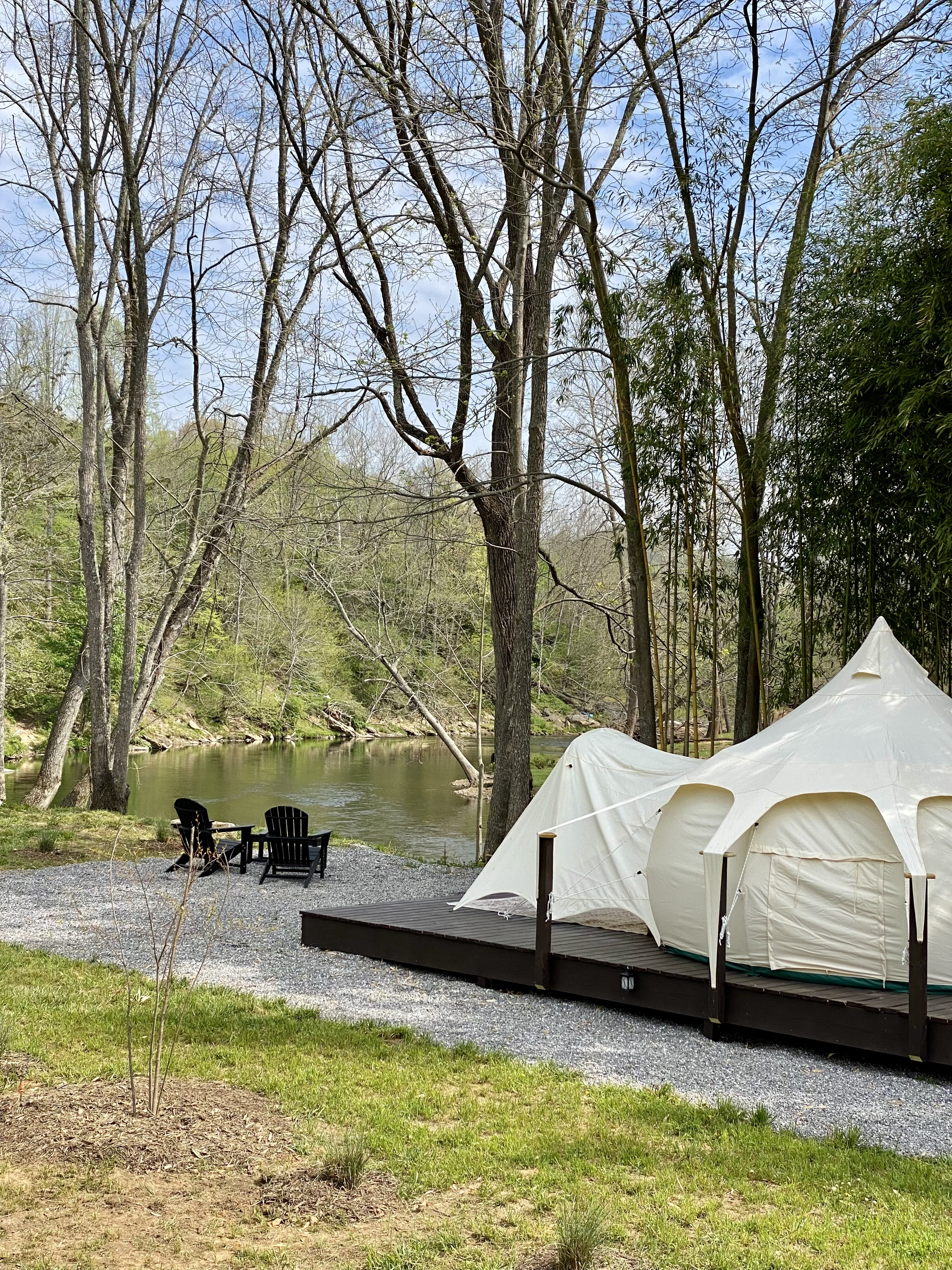 Riverviews, rushing water, cattle and birds set the stage for a great getaway!