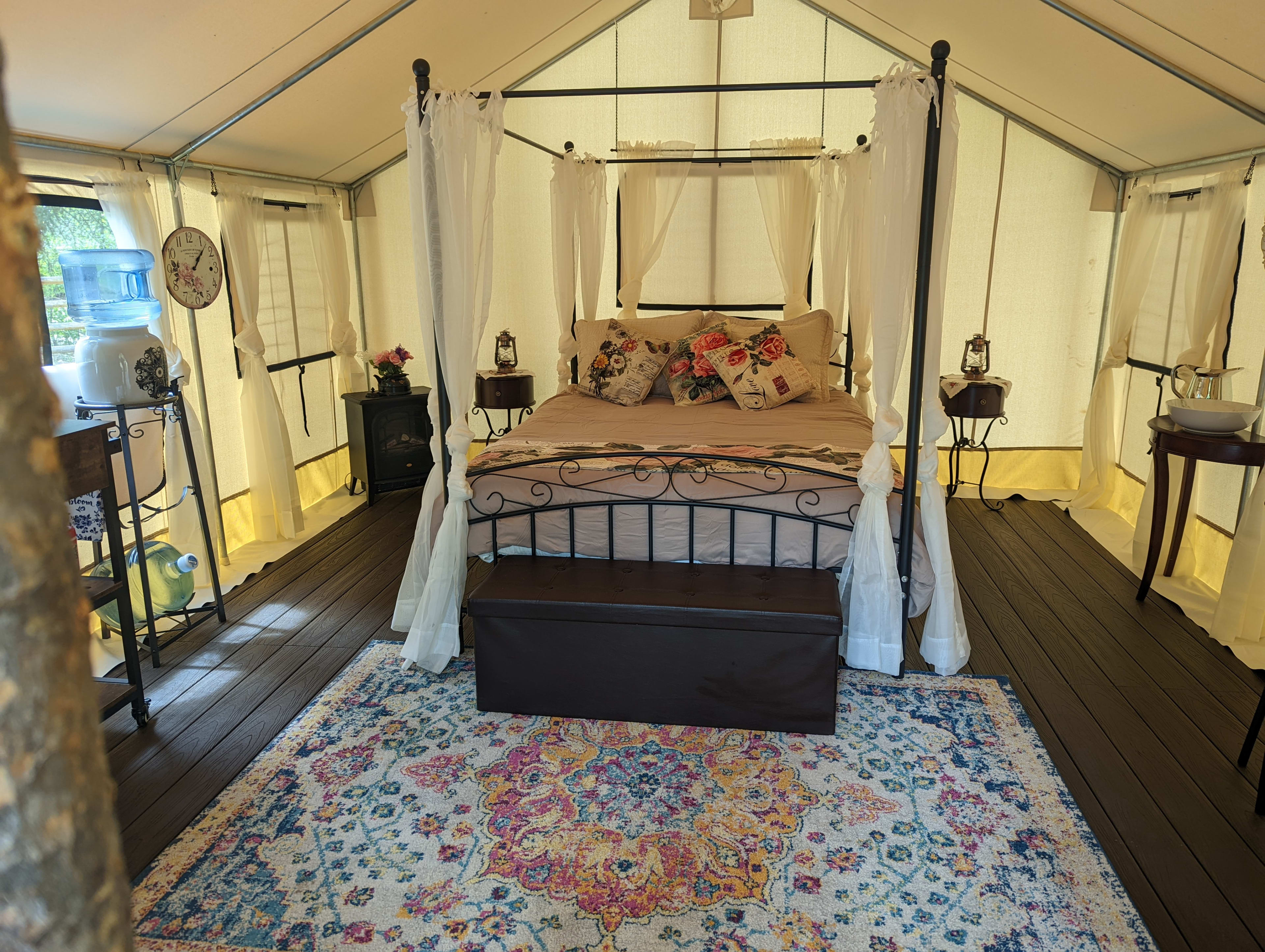 Your Glamping Experience awaits you...