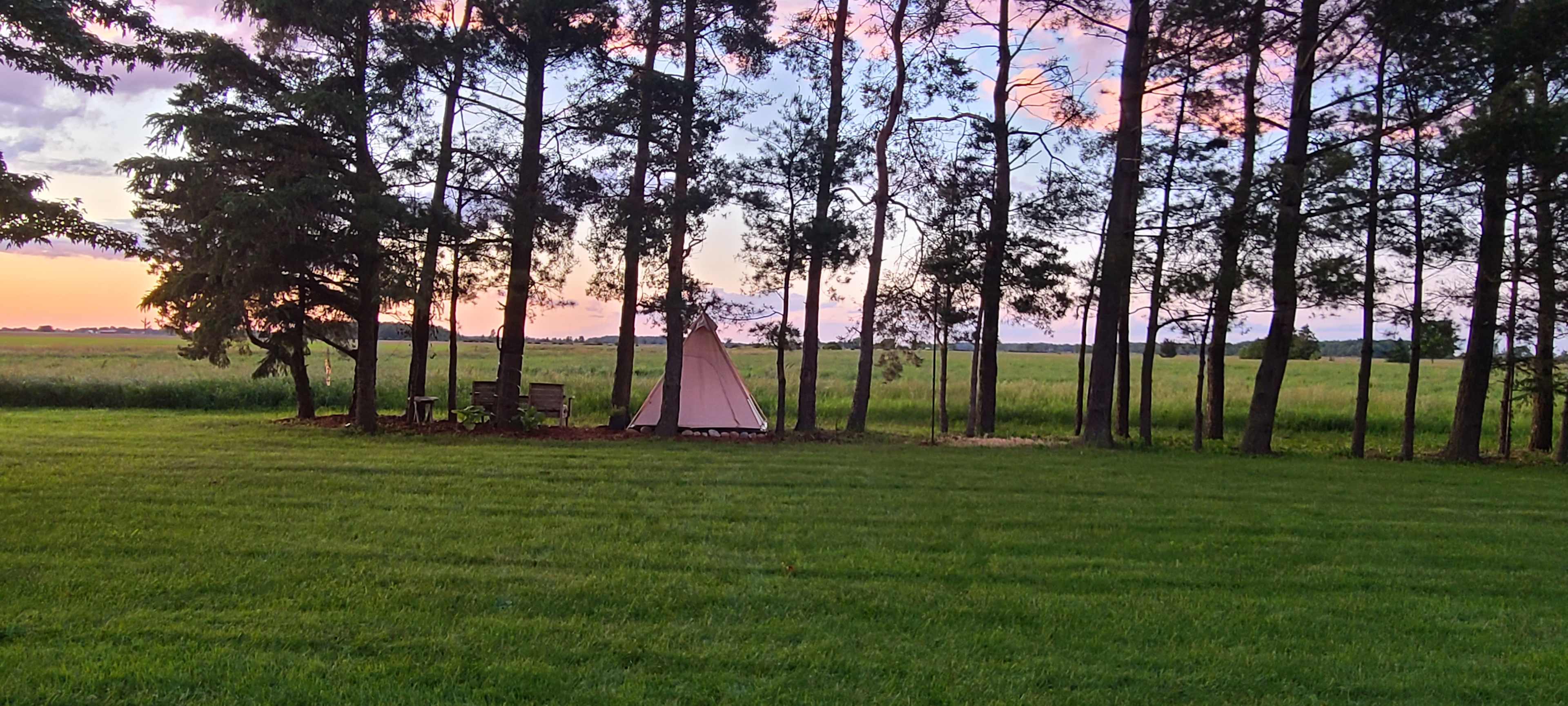 Crossroads Country Cabins & Camping