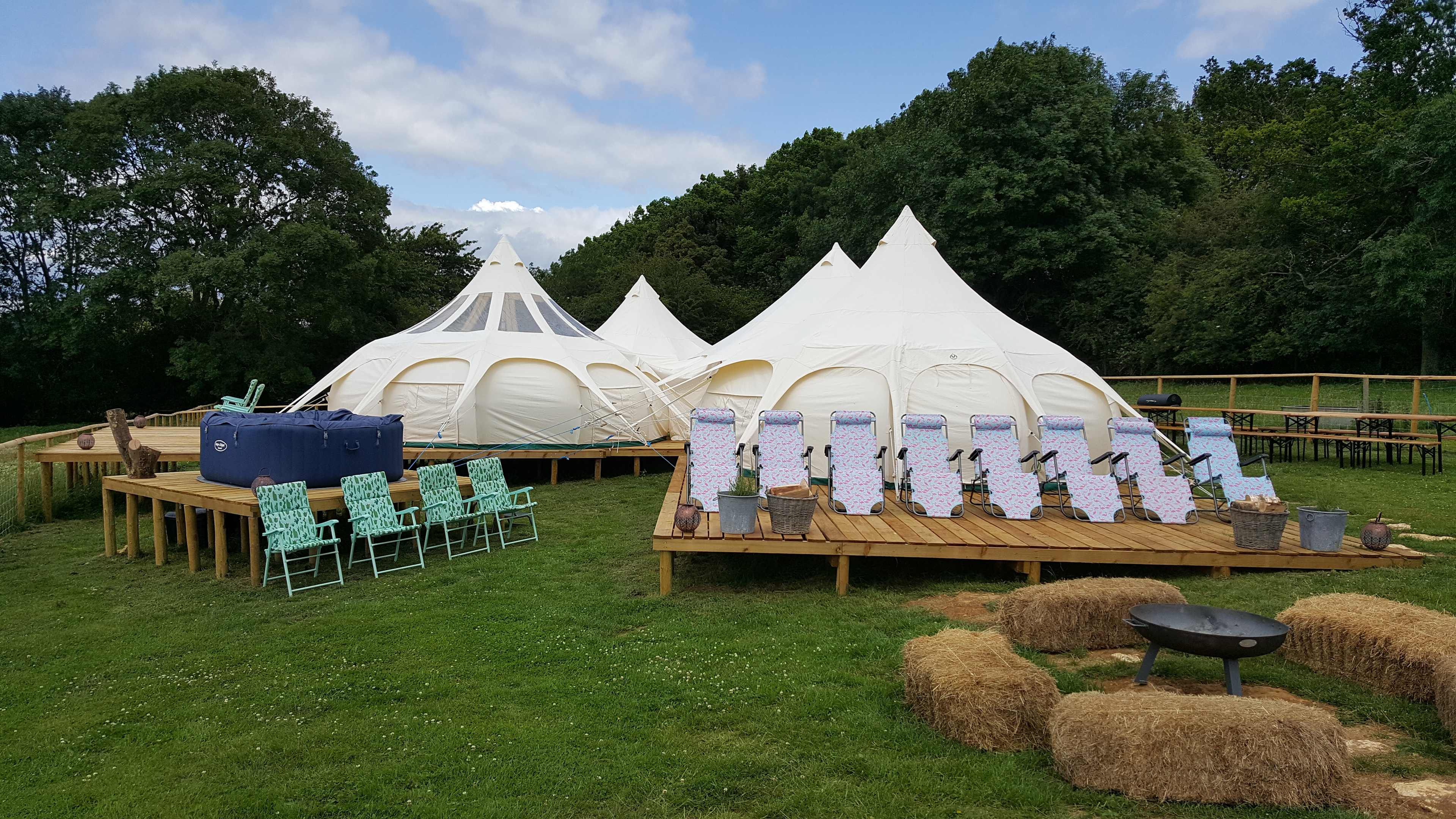 Lotus Belle Tents Hippy Hoedown configuration