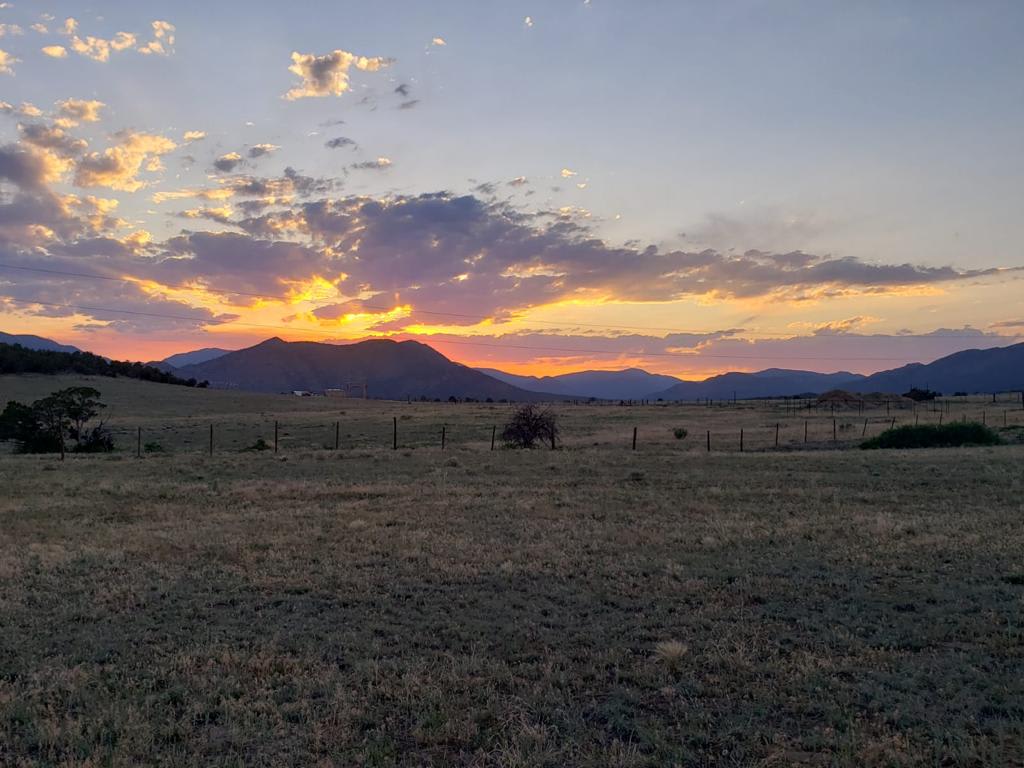 Sunsets and sunrises abound here with 360 views. 