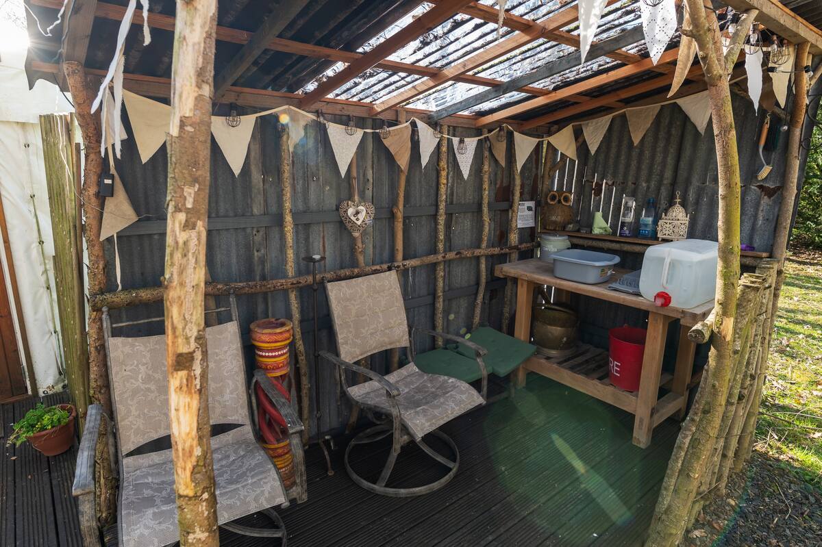 Howdy Glamping