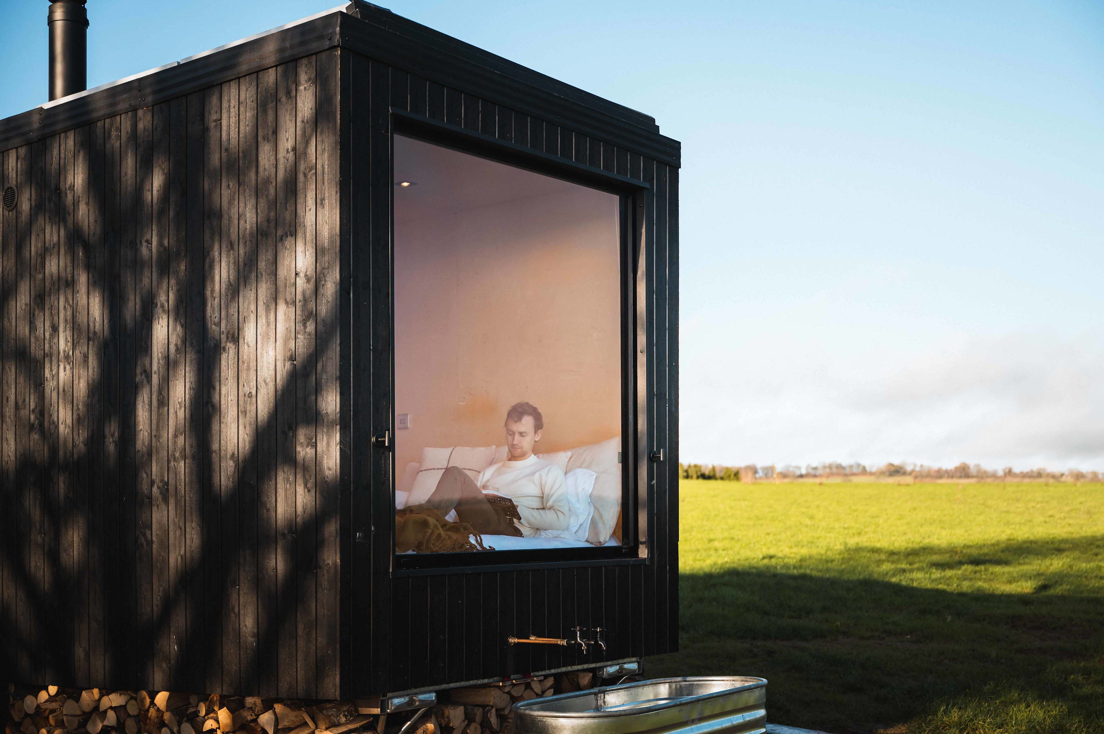 Cosy Log Cabin + Outdoor Bath