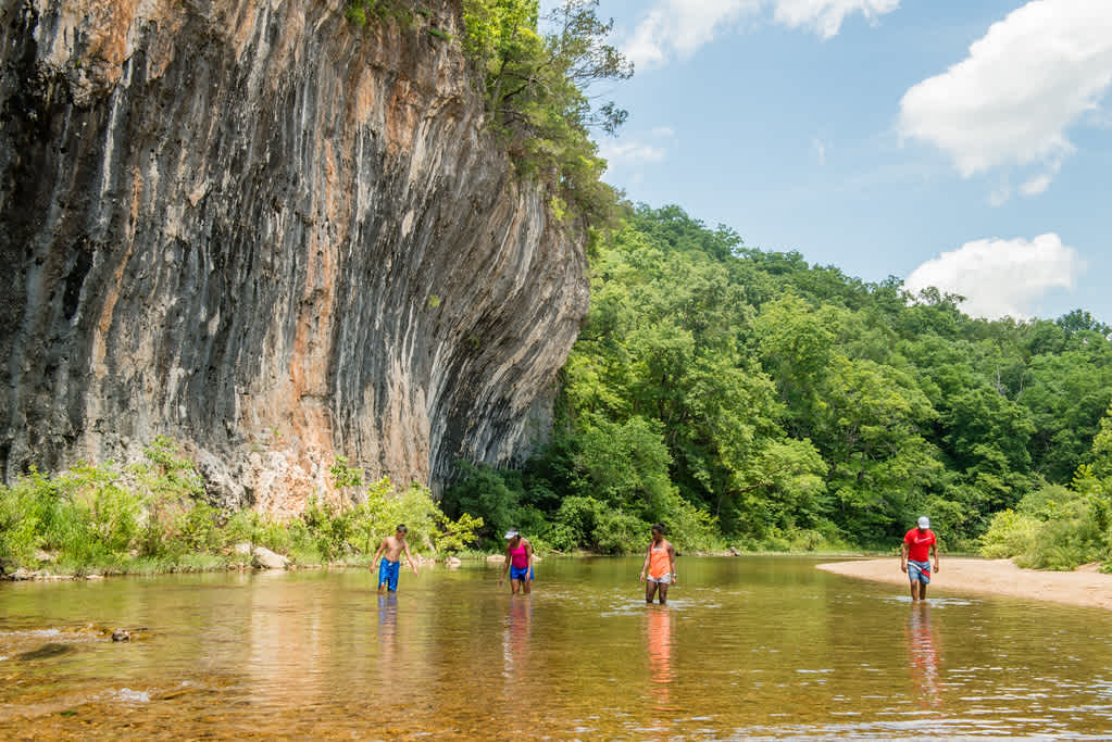 Echo Bluff State Park