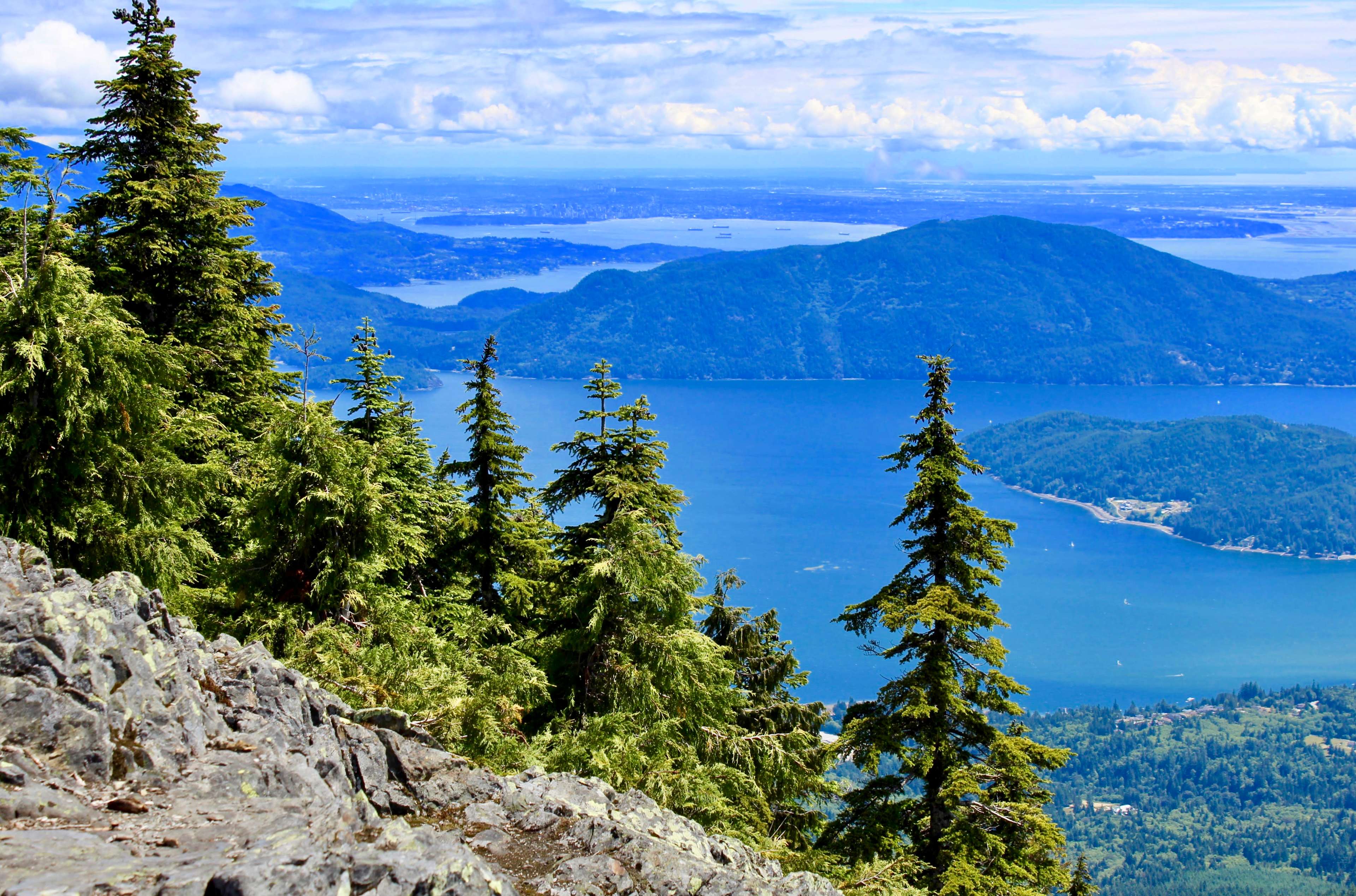 Mount Elphinstone Provincial Park