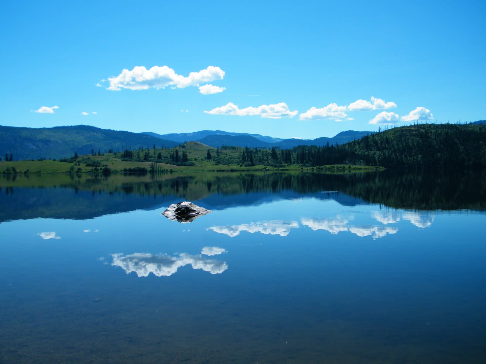 Niskonlith Lake Provincial Park