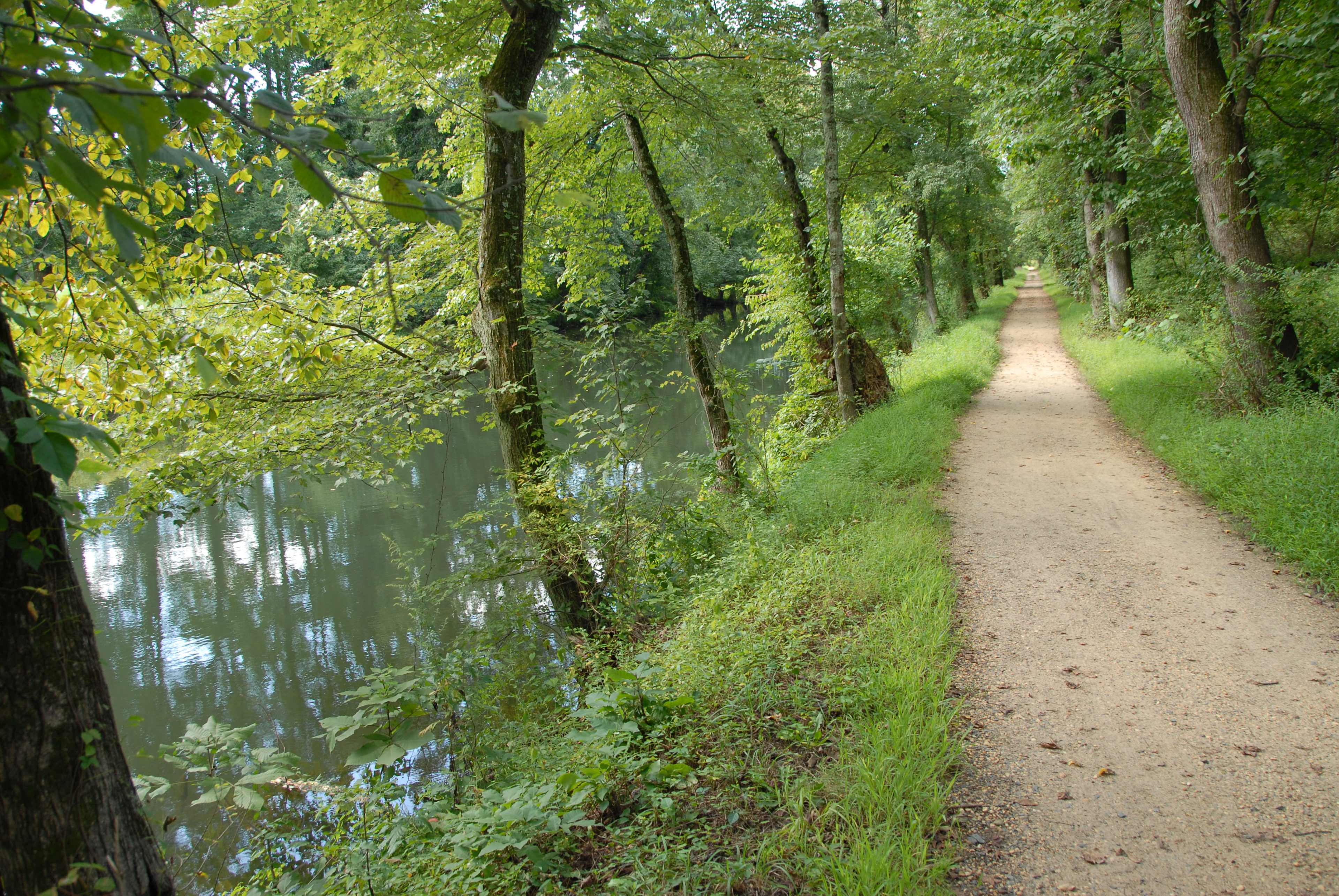 Delaware and Raritan Canal State Park