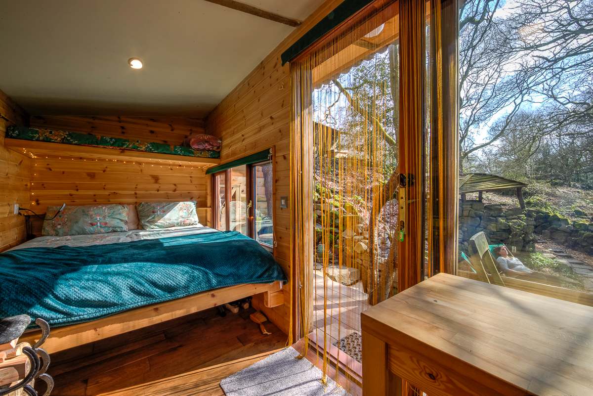 Hideaway Hut, Camping cabin.