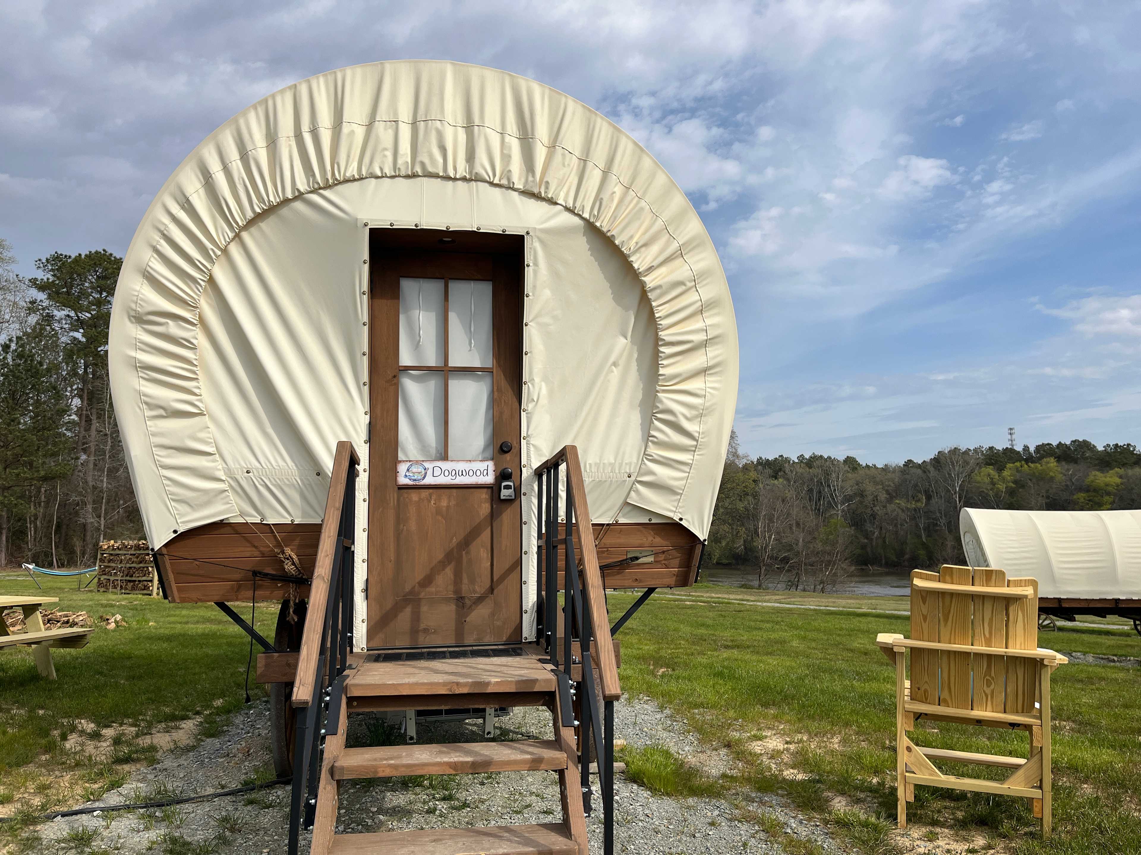 The Cozy Heron Glamping