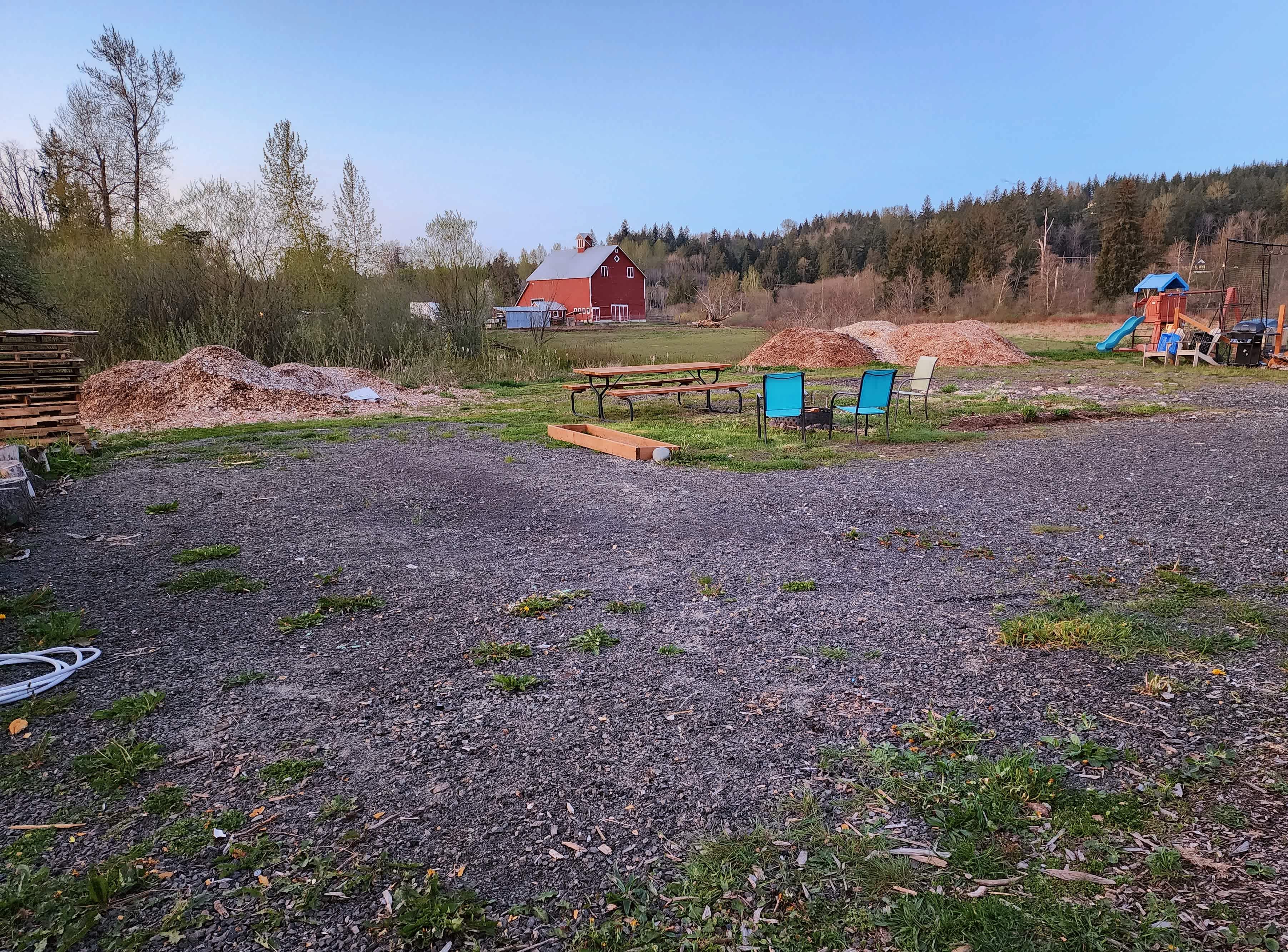 Dandelion Fuzzies Minifarm