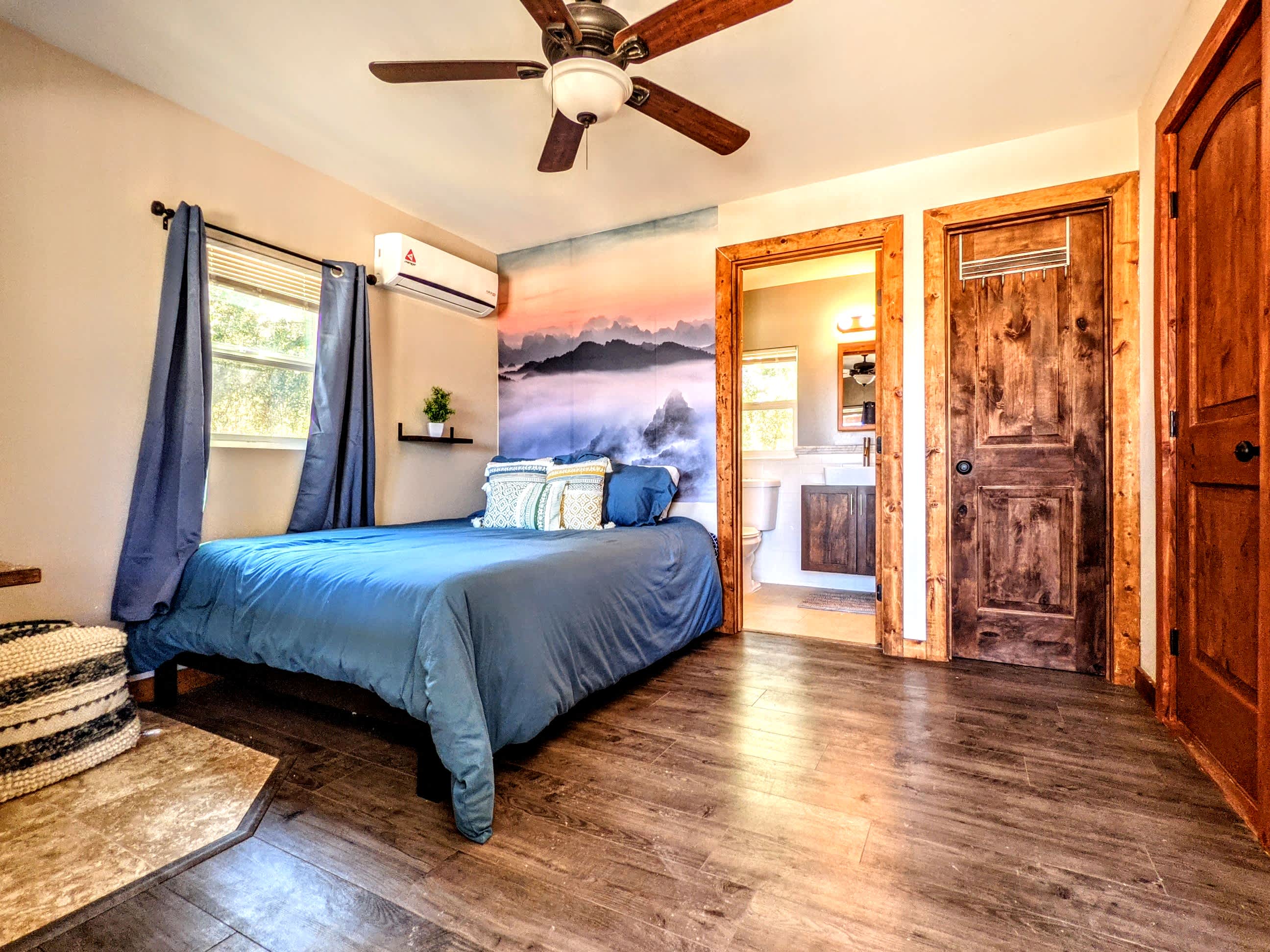 Hideout Mountain Lodge