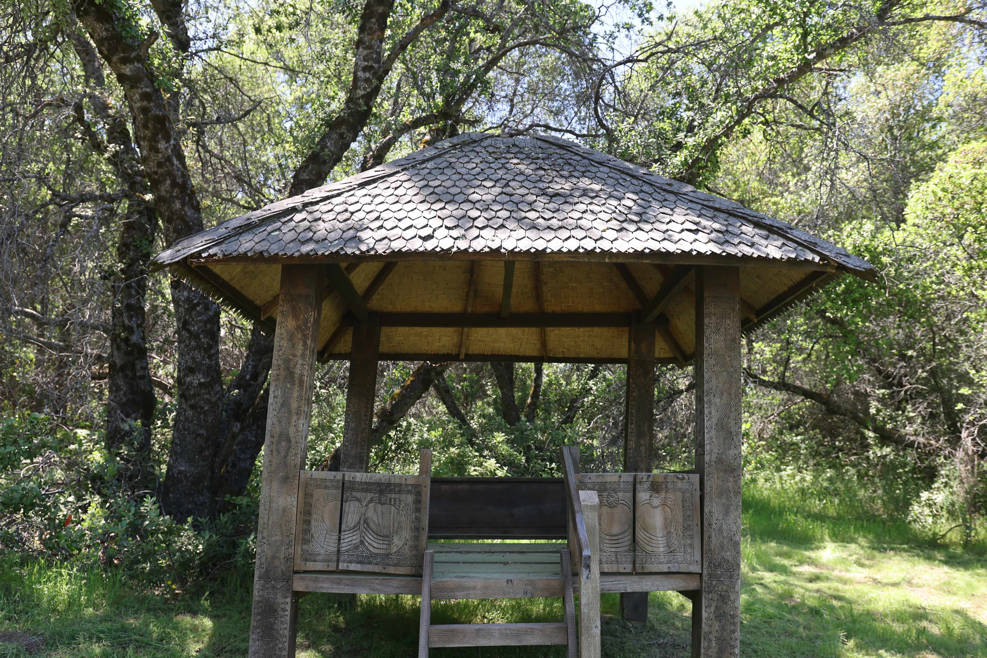 BALI HUTS ON PRIVATE YUBA