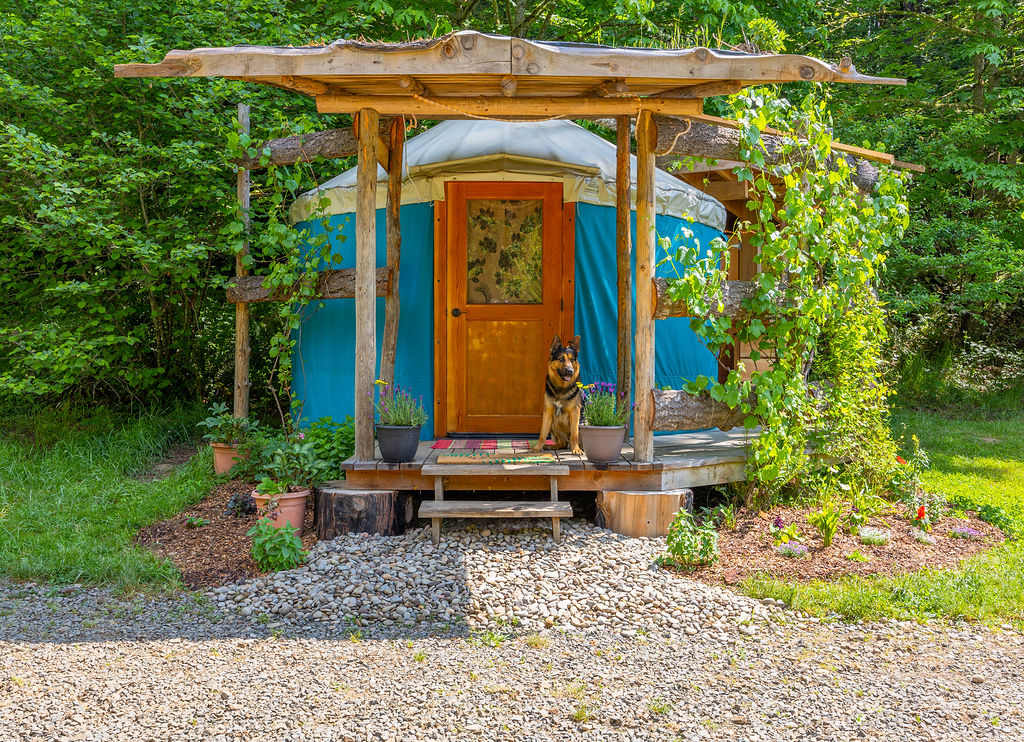 Peaceful, Natural Building Oasis
