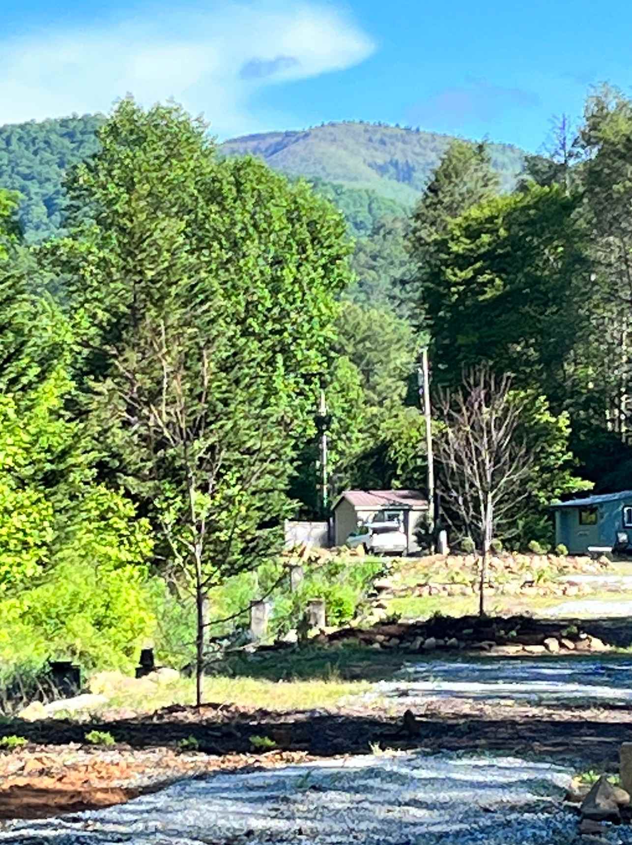 At the Ridge Camp-Riverside Escapes