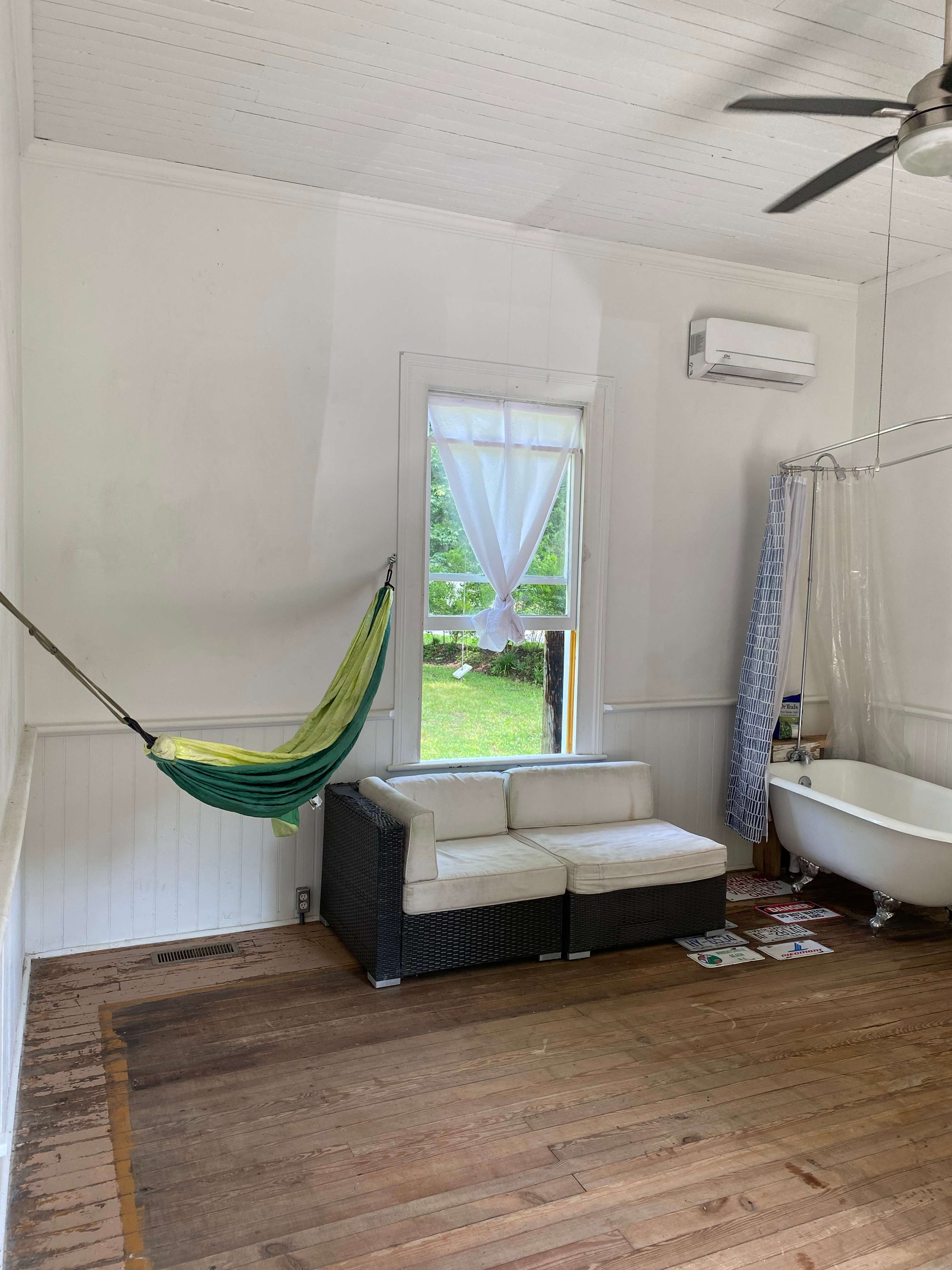 Wander Inn Campers, Backpackers, RV
