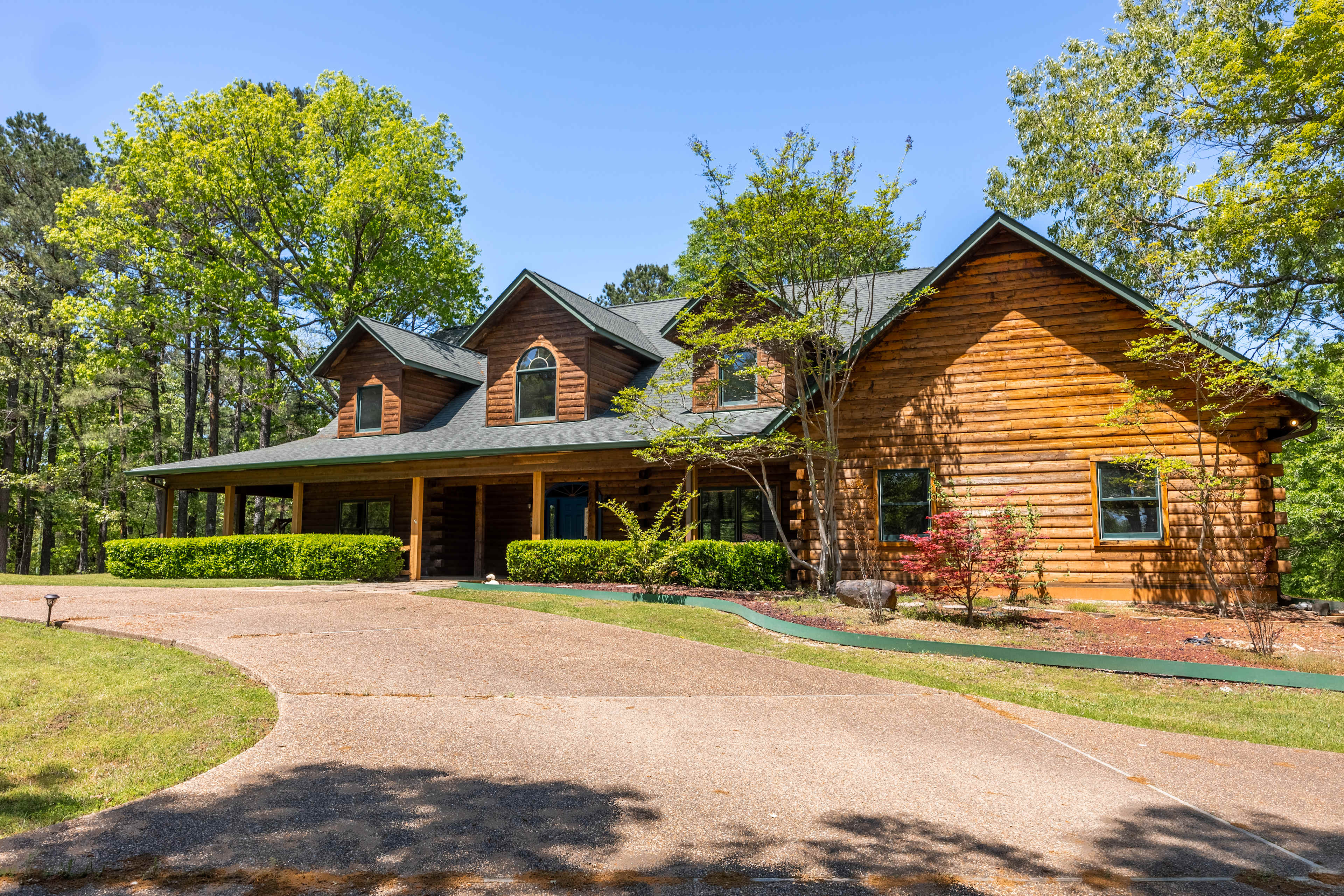 Piney Tails Cabin