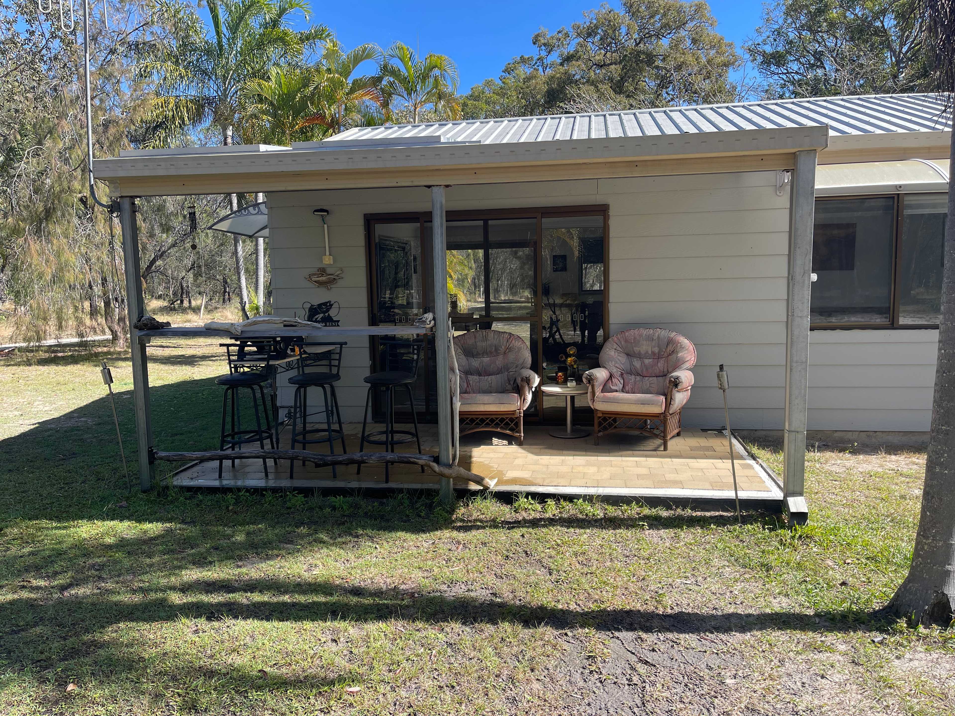 Baffle Creek Boat Hire and Accom
