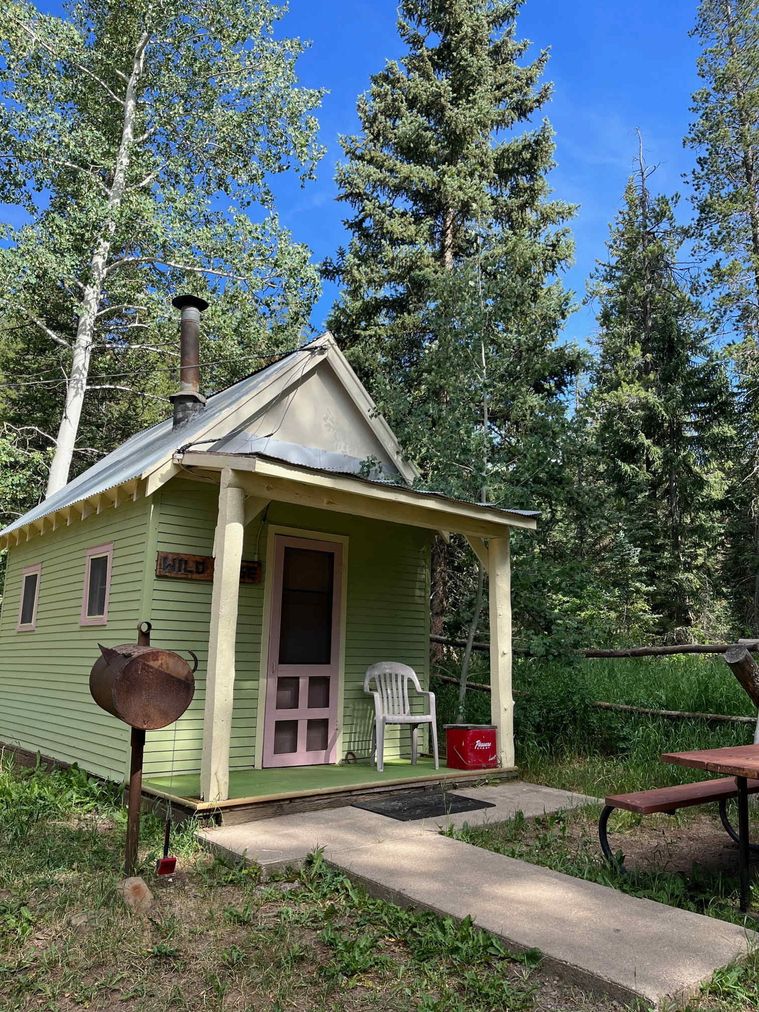 Ute Lodge - At the End of the Road