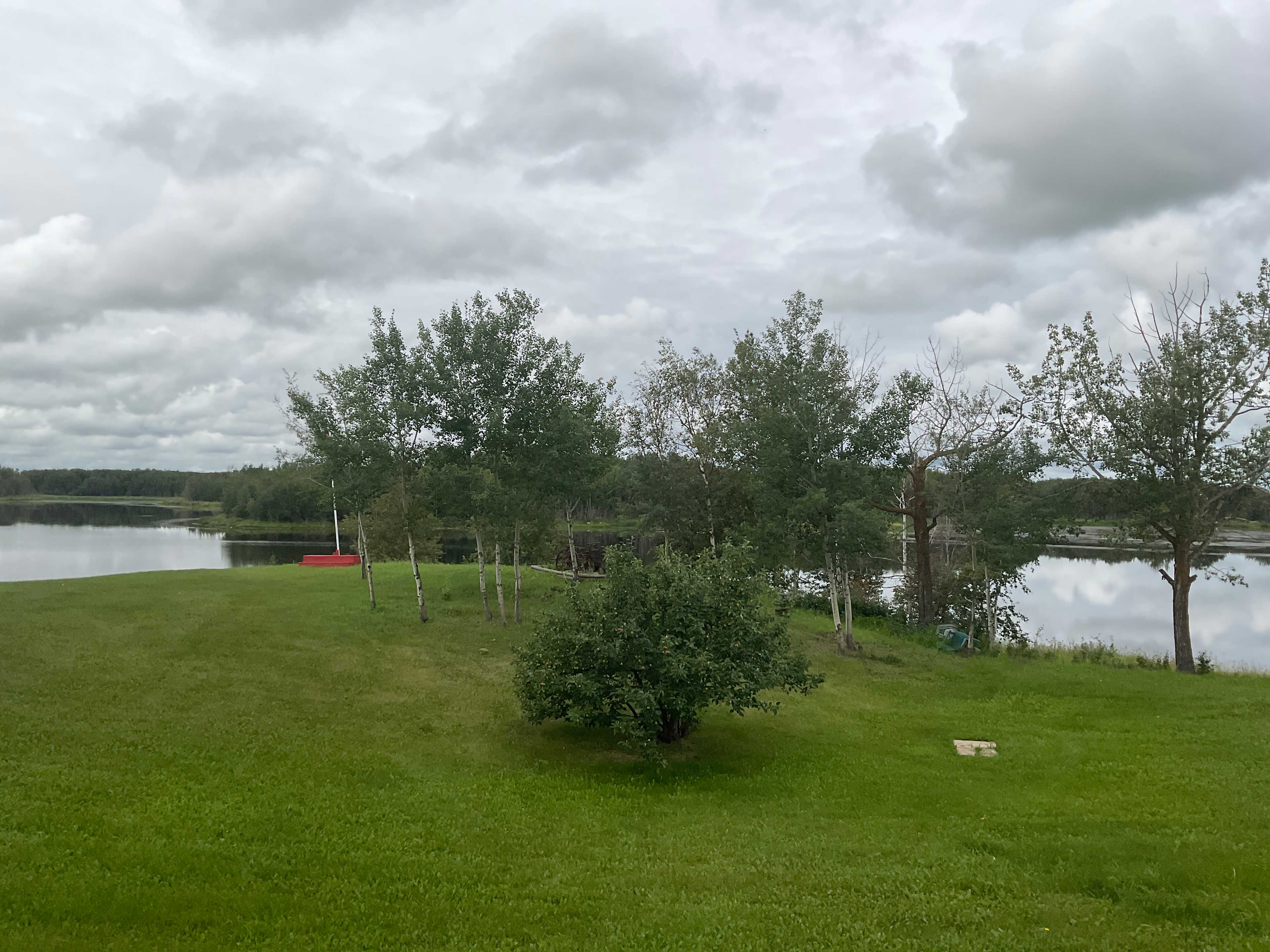 Labyrinth Lake Lodge