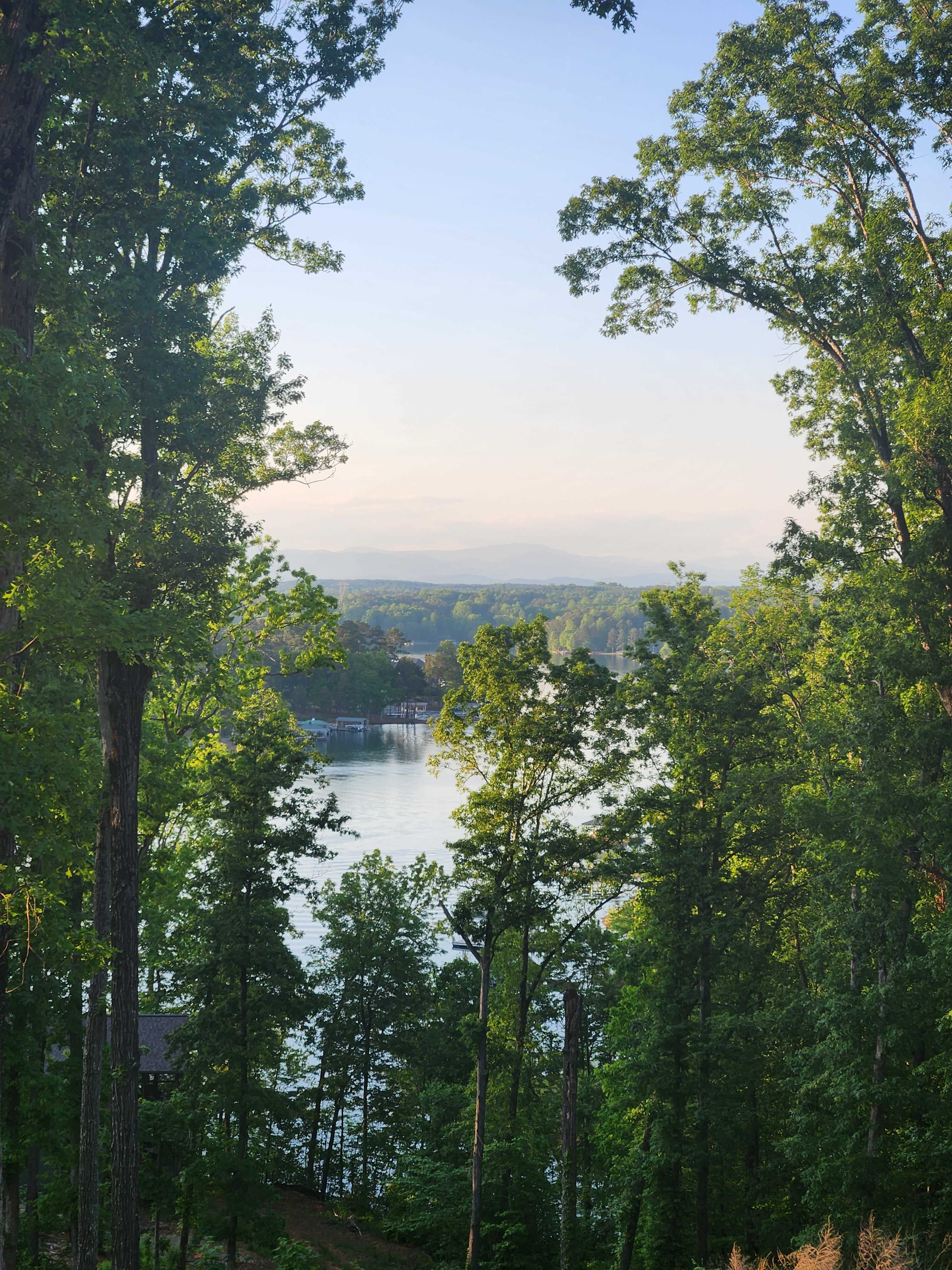 Keowee Lake - Campsite for RVs