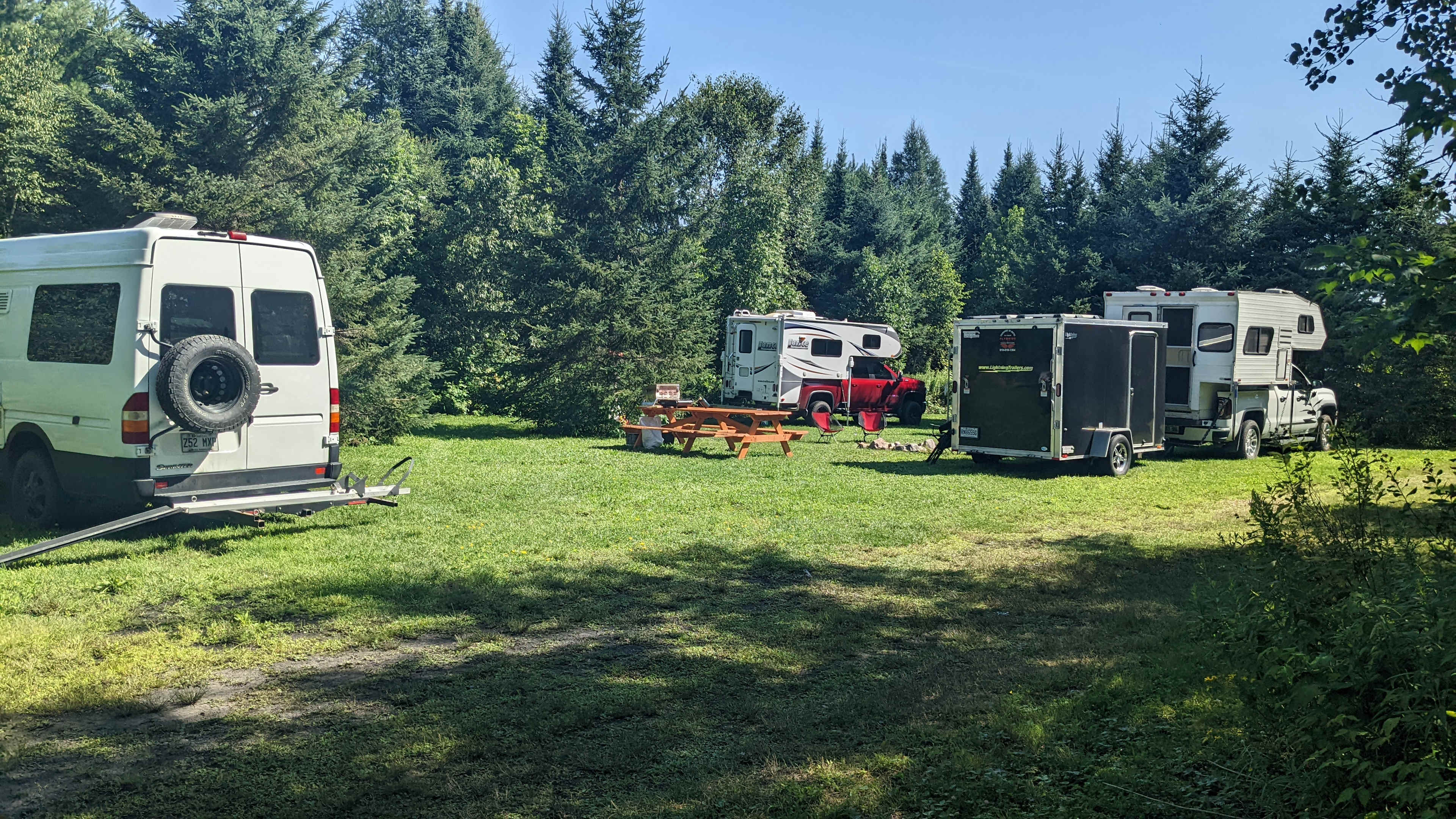 CREEKSIDE Camp