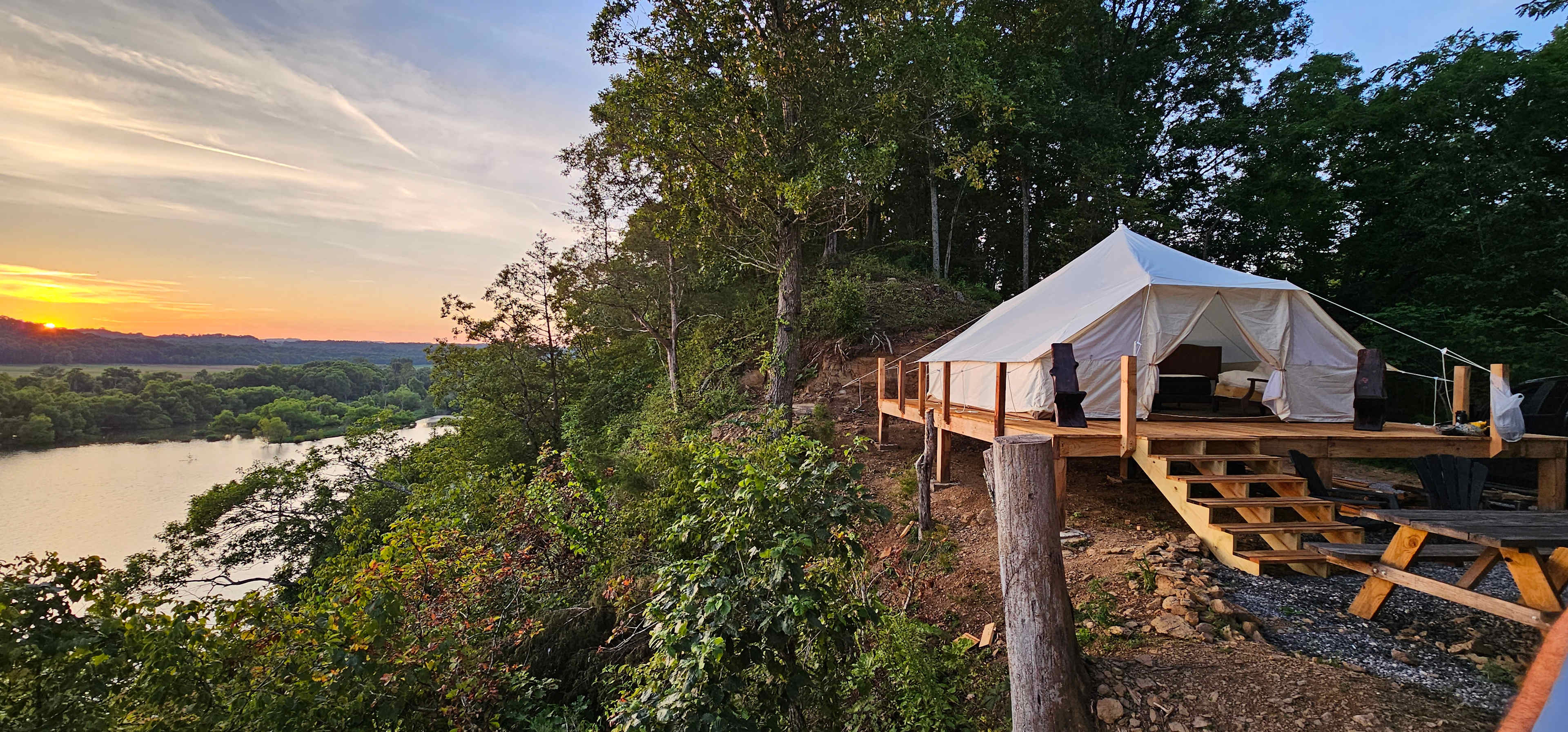 GlampVentures | river + hike +kayak